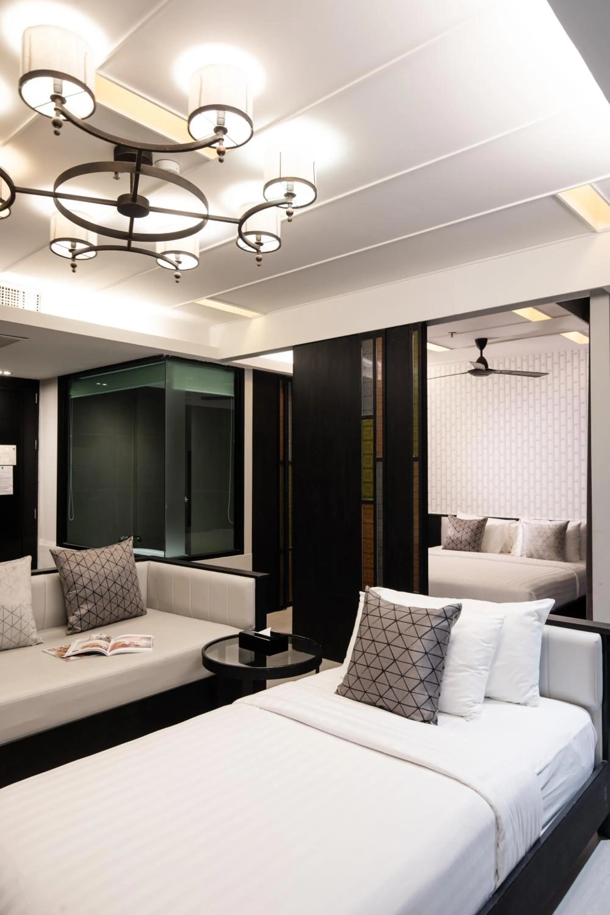 Bed in De Chai Oriental Nimman - SHA Plus