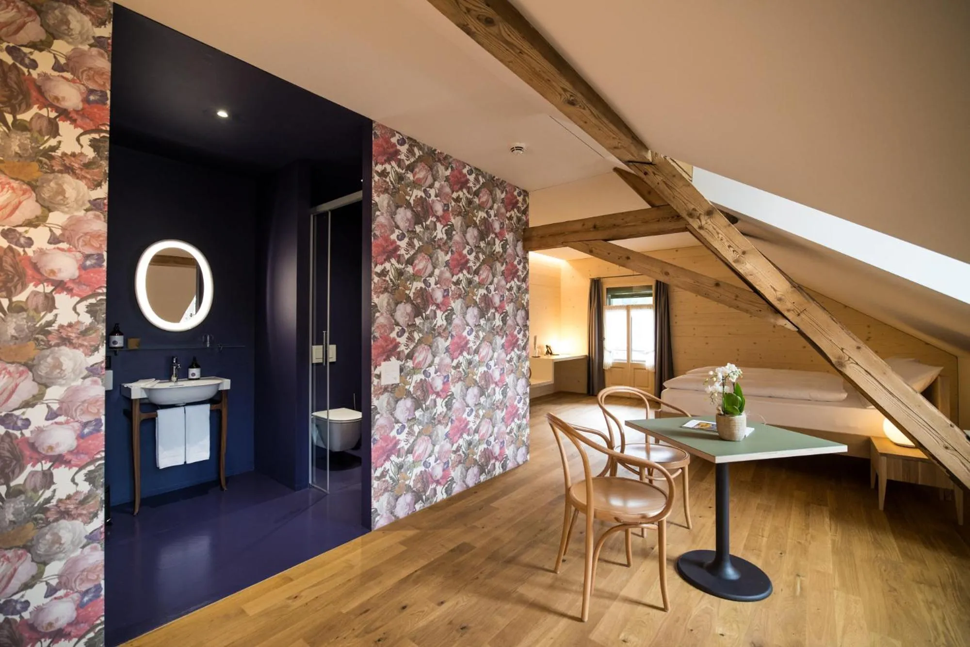 Photo of the whole room in FLÜHLI Hotel Kurhaus