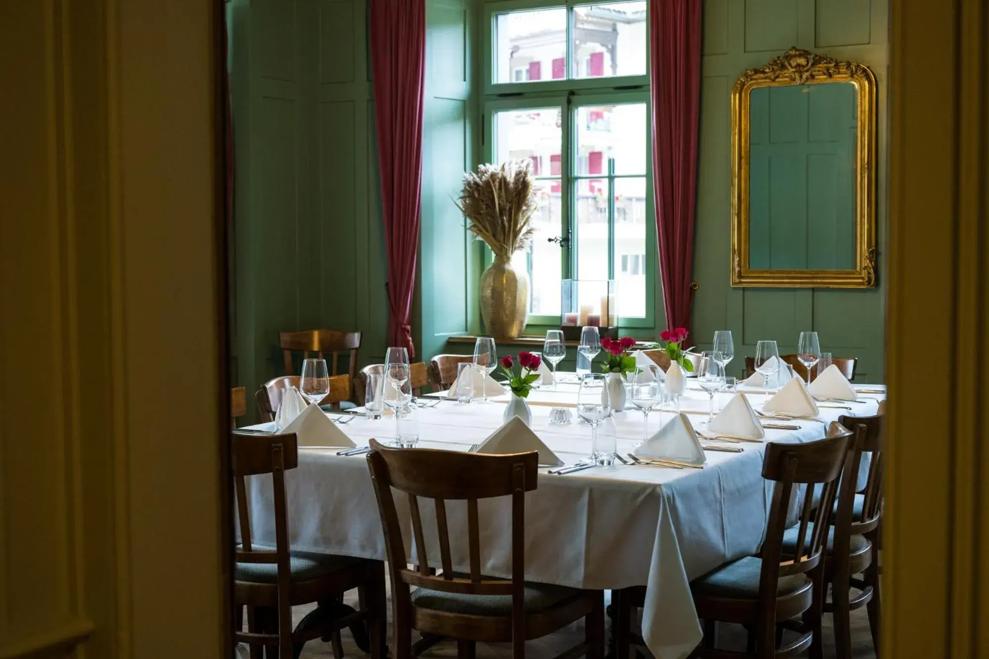 Restaurant/places to eat in FLÜHLI Hotel Kurhaus Restaurant/places to eat in FLÜHLI Hotel Kurhaus