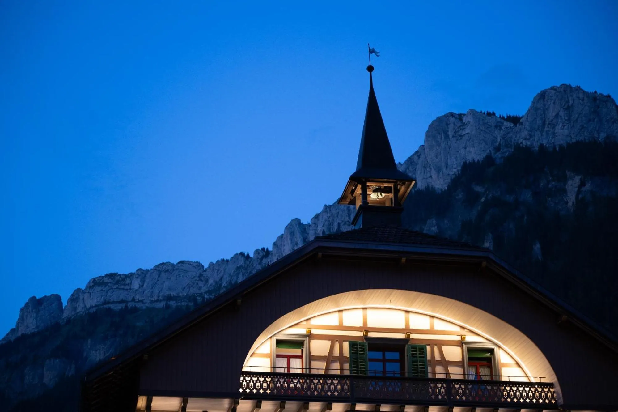 Facade/entrance in FLÜHLI Hotel Kurhaus