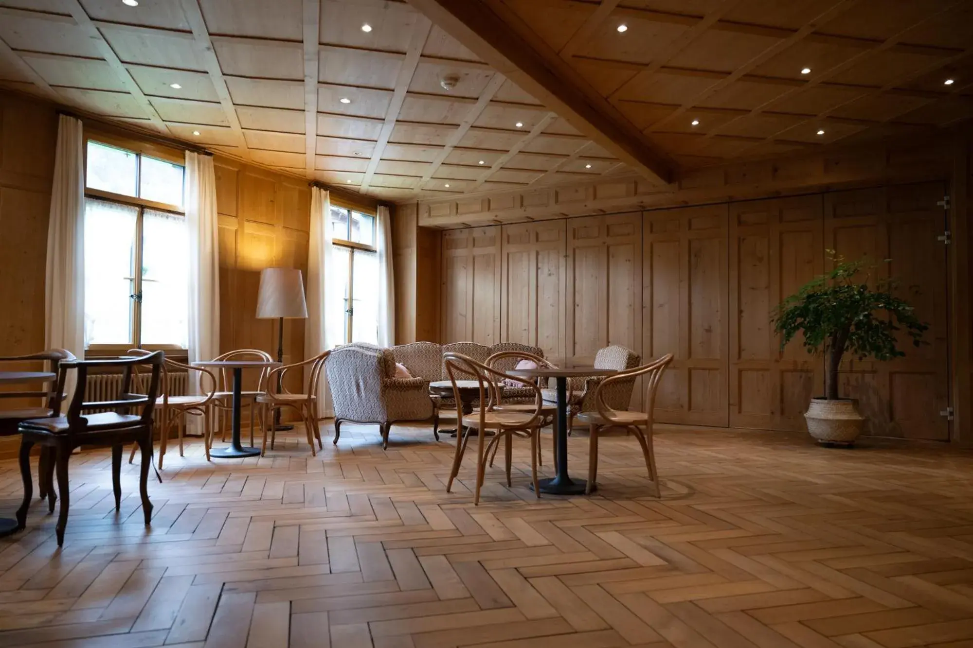 Lobby or reception in FLÜHLI Hotel Kurhaus Lobby or reception in FLÜHLI Hotel Kurhaus