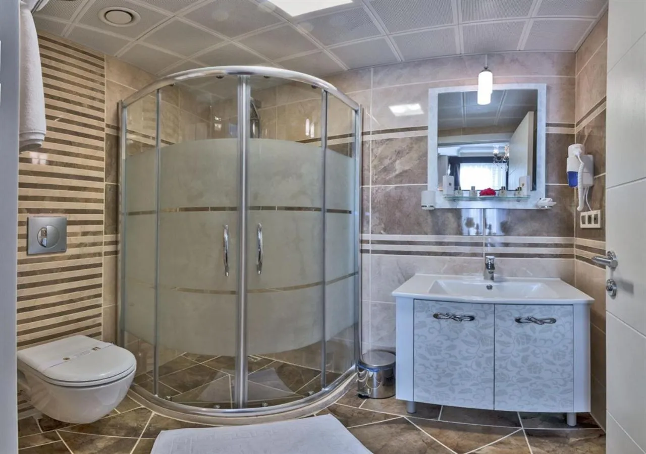 Shower in Montagna Hera Hotel Taksim
