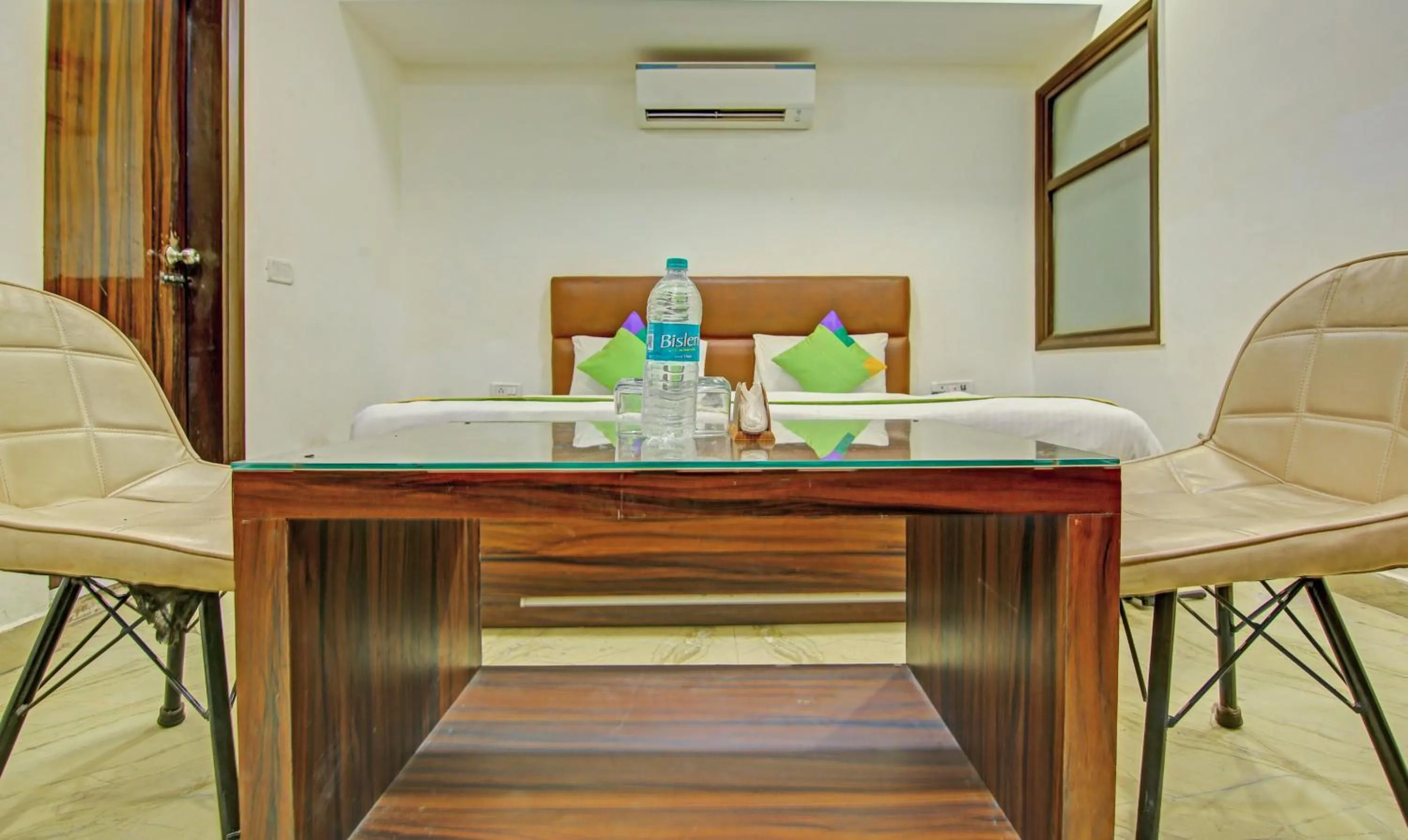 Seating area in Itsy Hotels Prime Stay