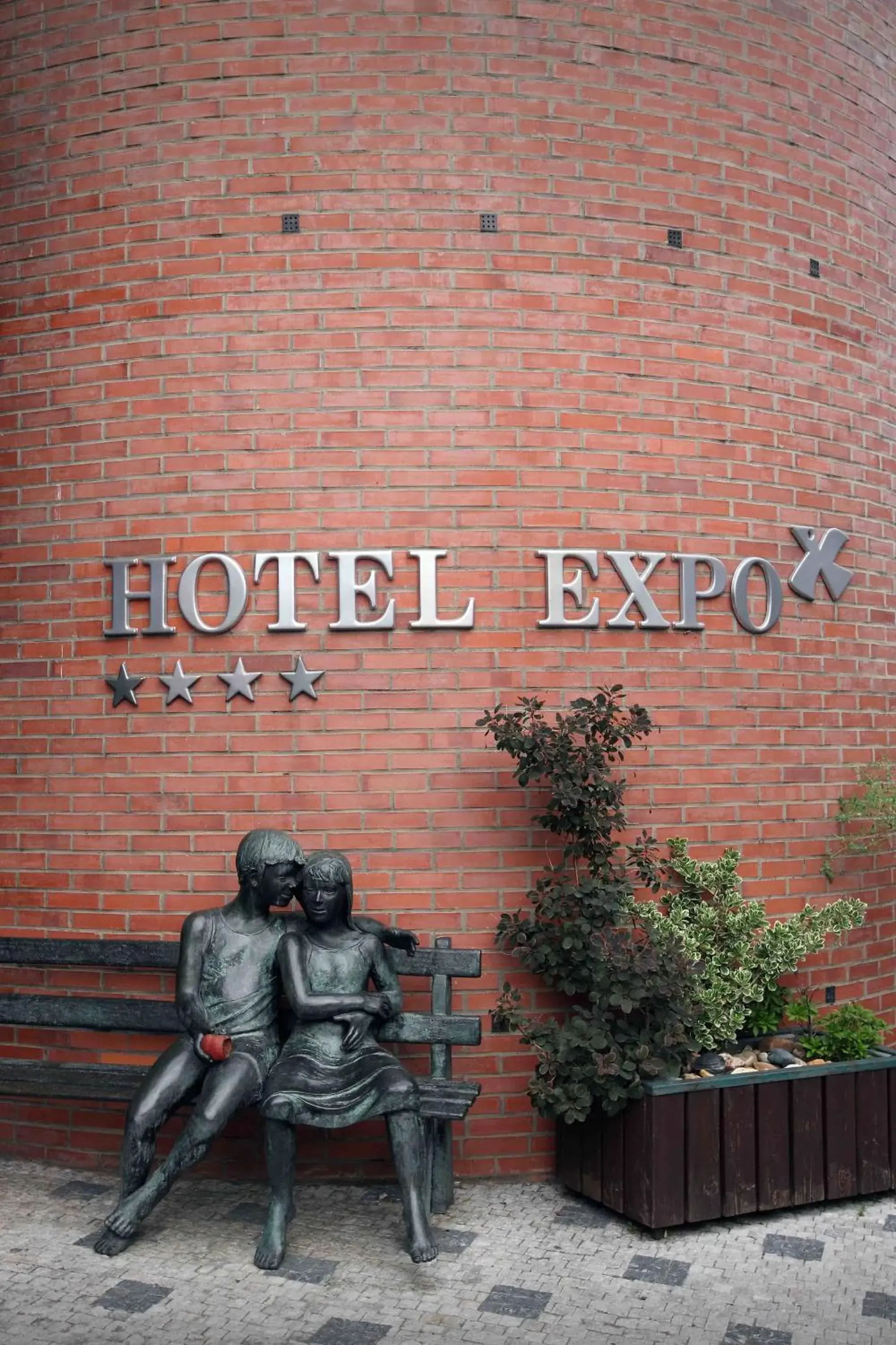 Facade/entrance in Expo Hotel