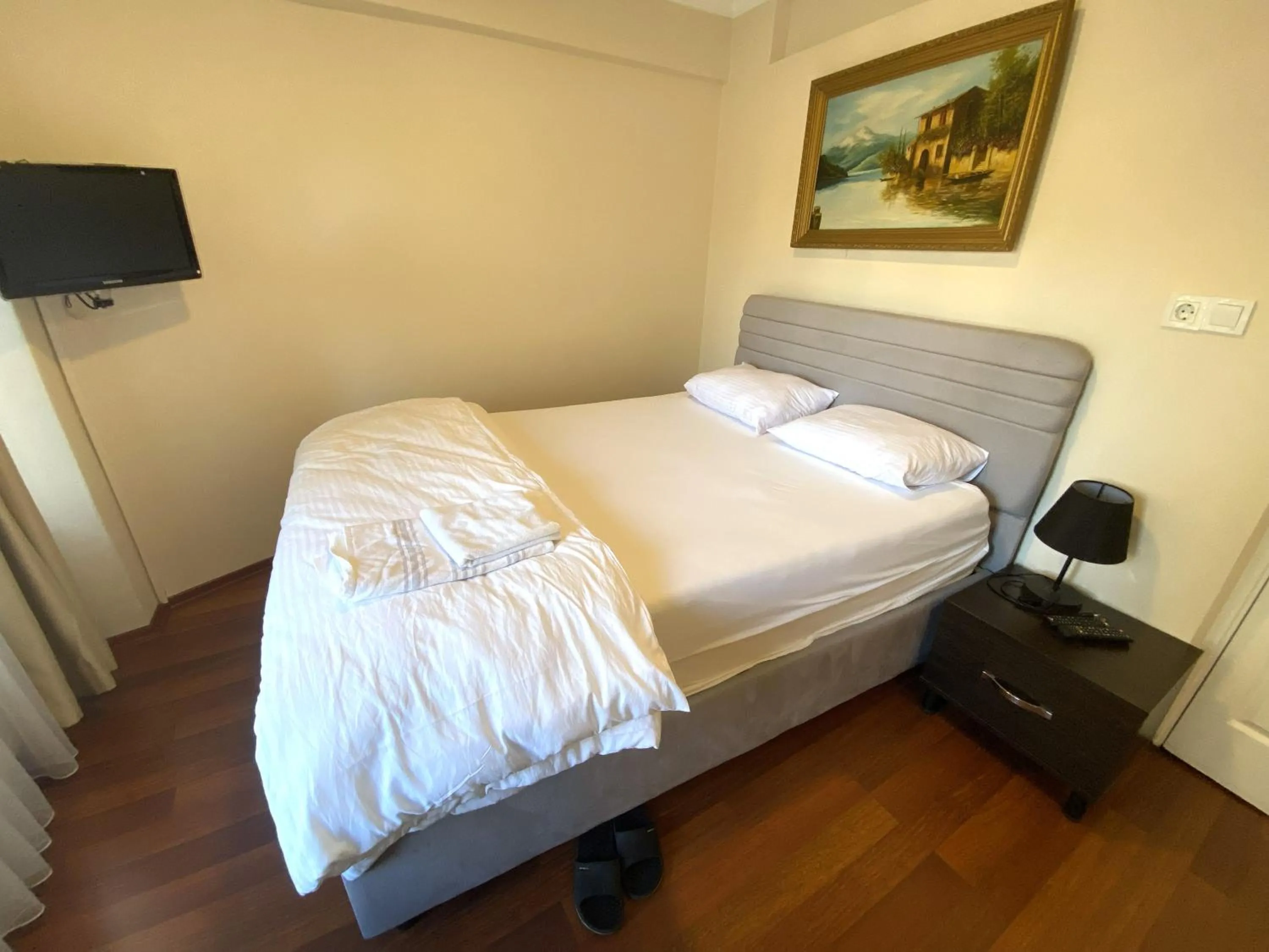 Bed in Meydan Pansiyon Uskudar