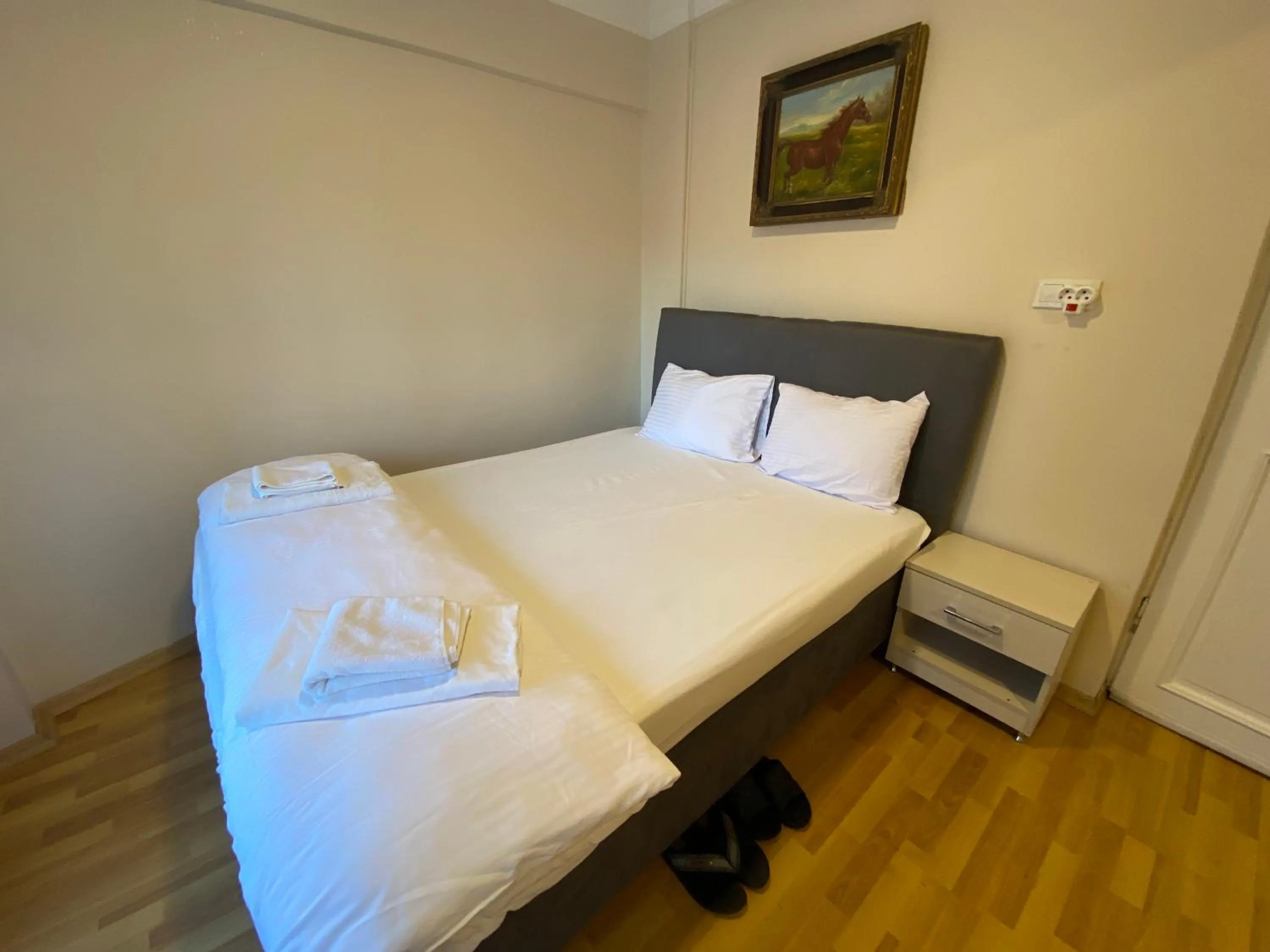 Bed in Meydan Pansiyon Uskudar