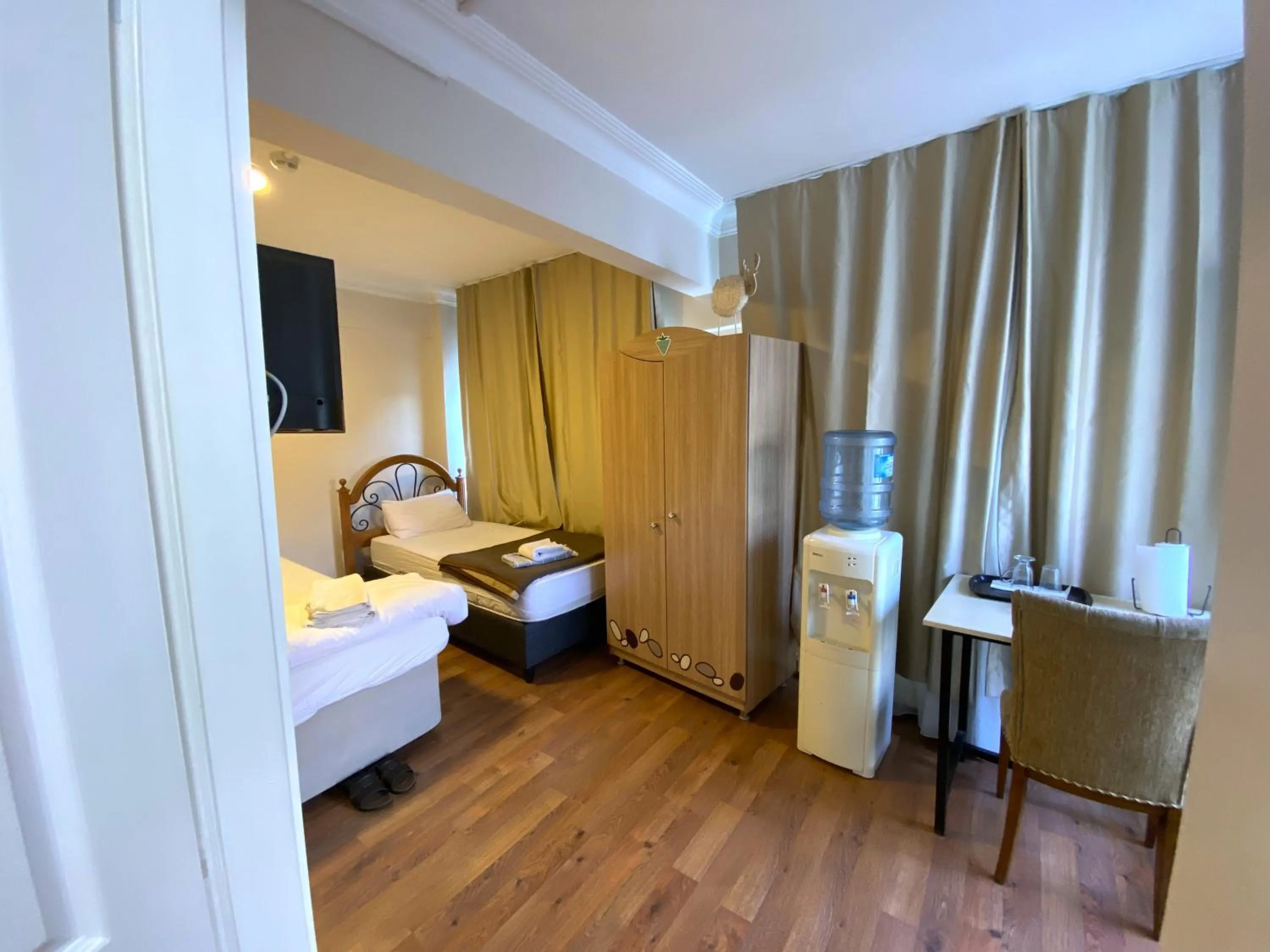 Bed in Meydan Pansiyon Uskudar