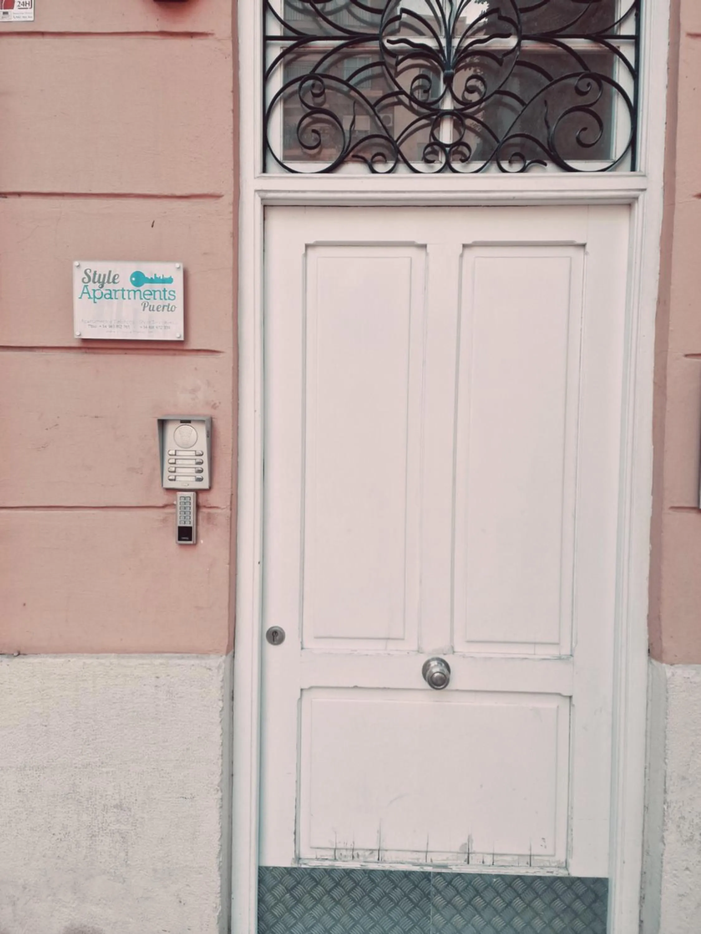 Facade/entrance in Luxury Apartments Puerto Valencia