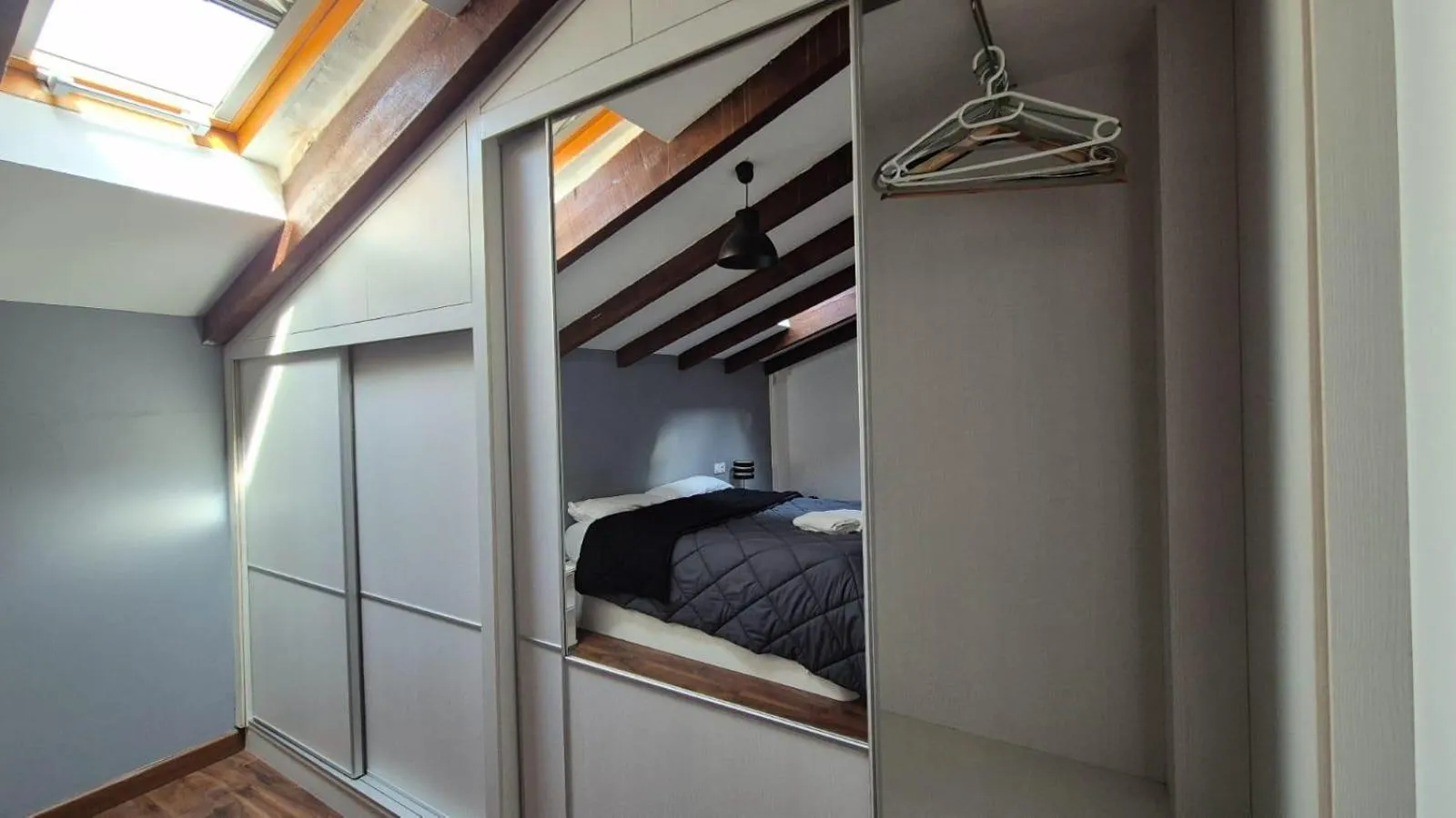 wardrobe, Bed in Luxury Apartments Puerto Valencia