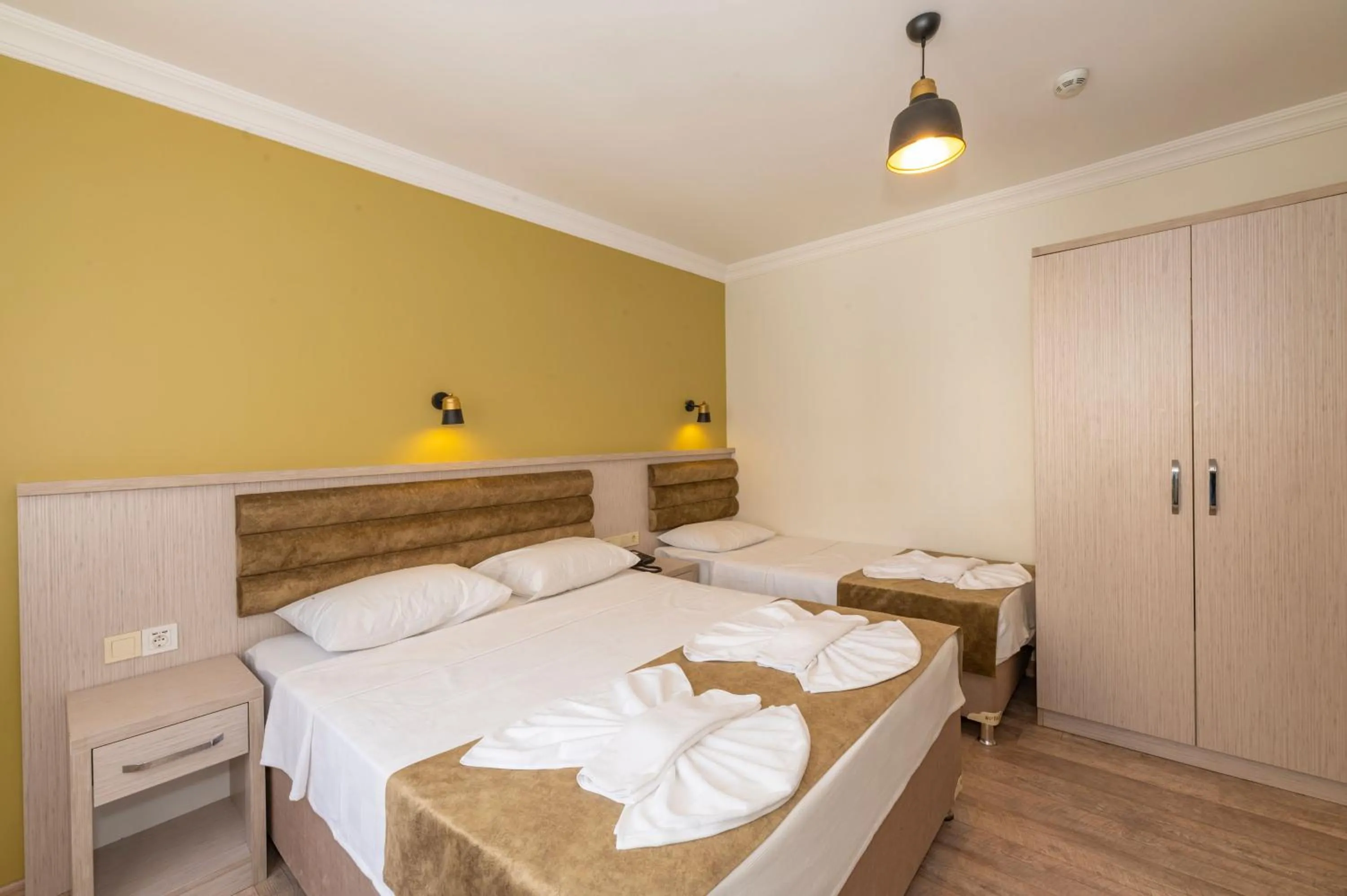 Photo of the whole room, Bed in Bazaar Hotels Old City