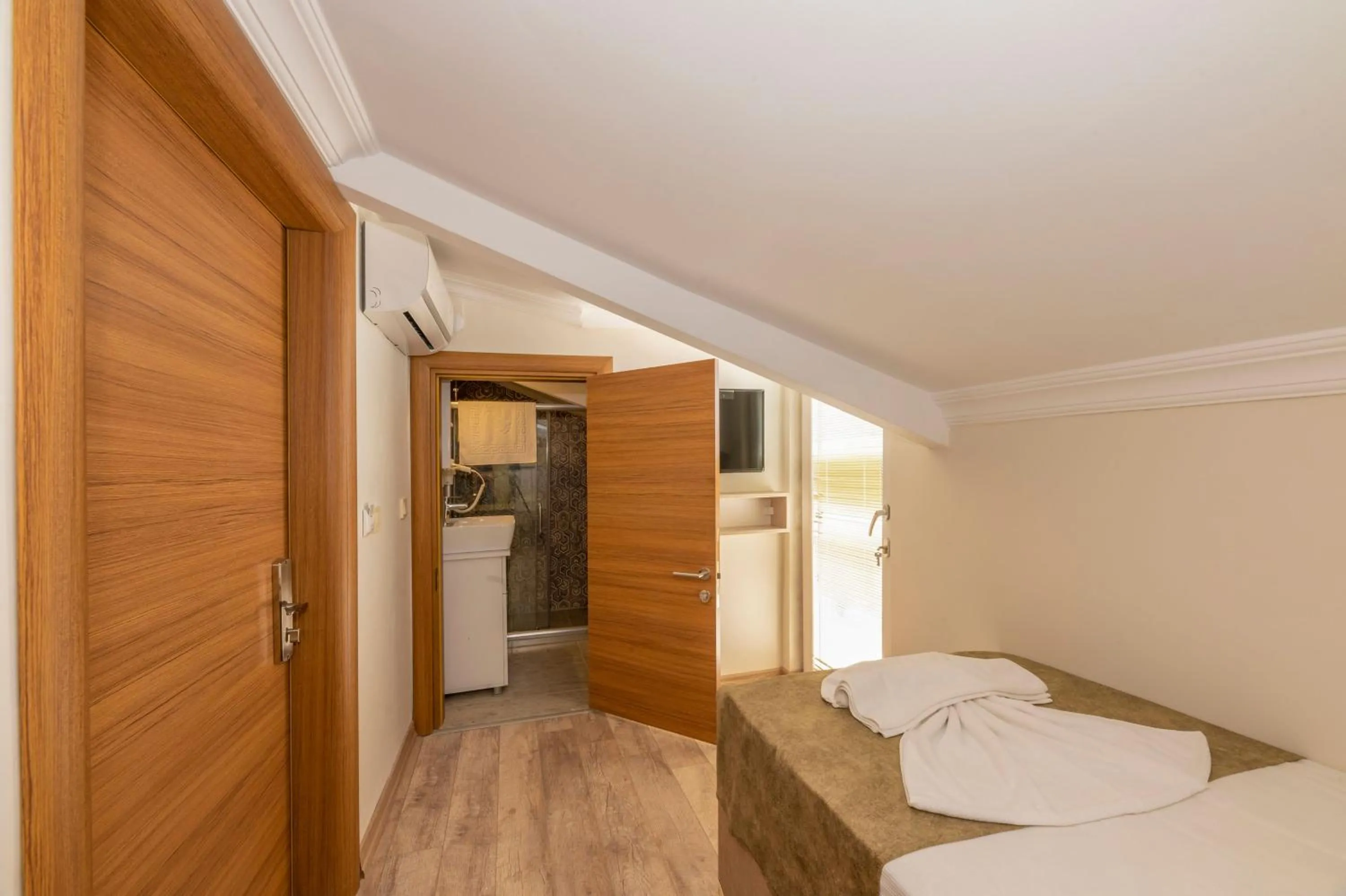 Photo of the whole room, Bed in Bazaar Hotels Old City