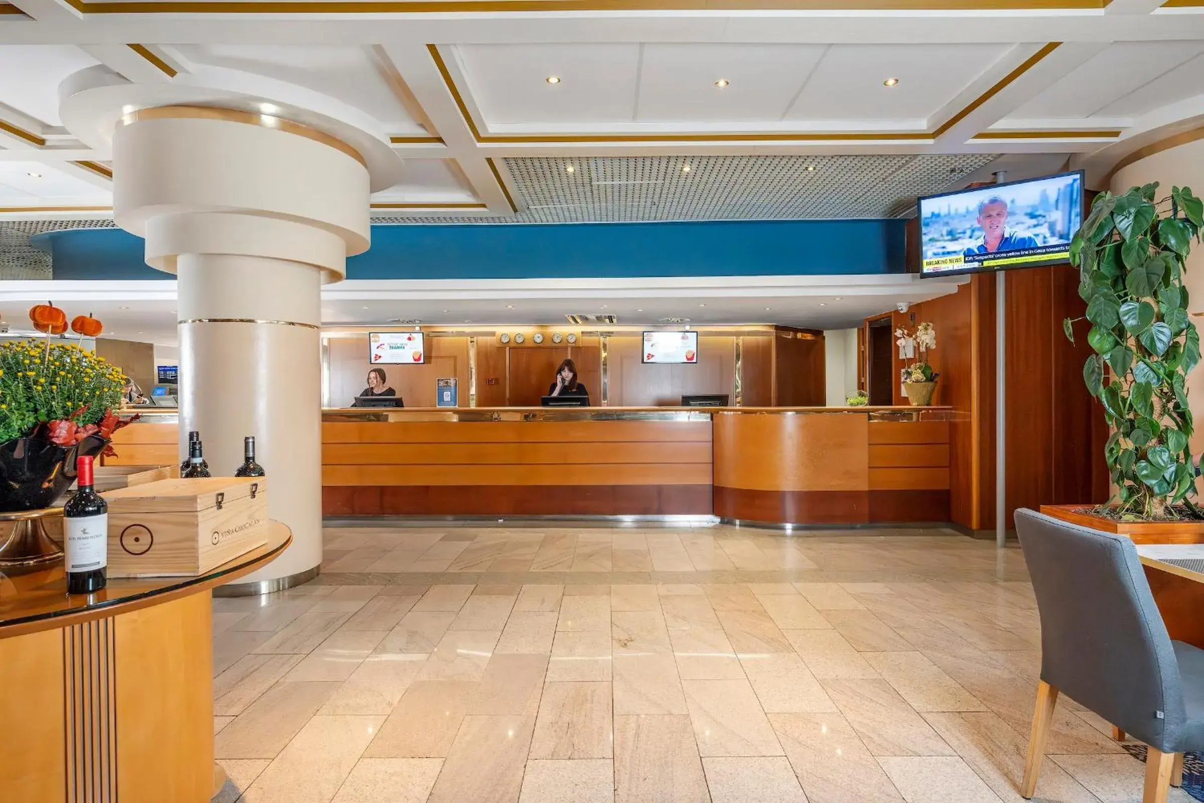 Lobby or reception in Panorama by Verdi Hotels Lobby or reception in Panorama by Verdi Hotels