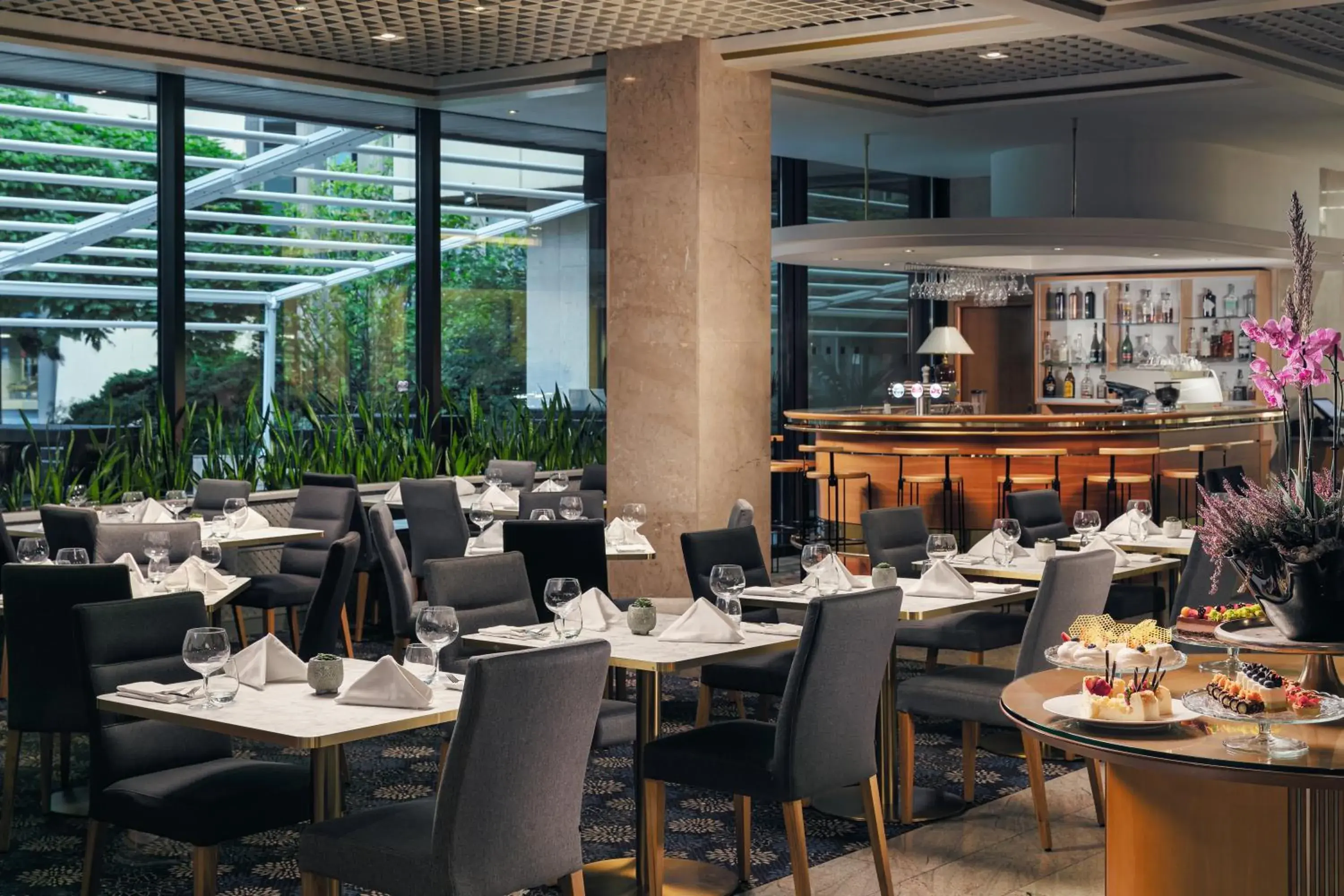 Lounge or bar in Panorama by Verdi Hotels Lounge or bar in Panorama by Verdi Hotels