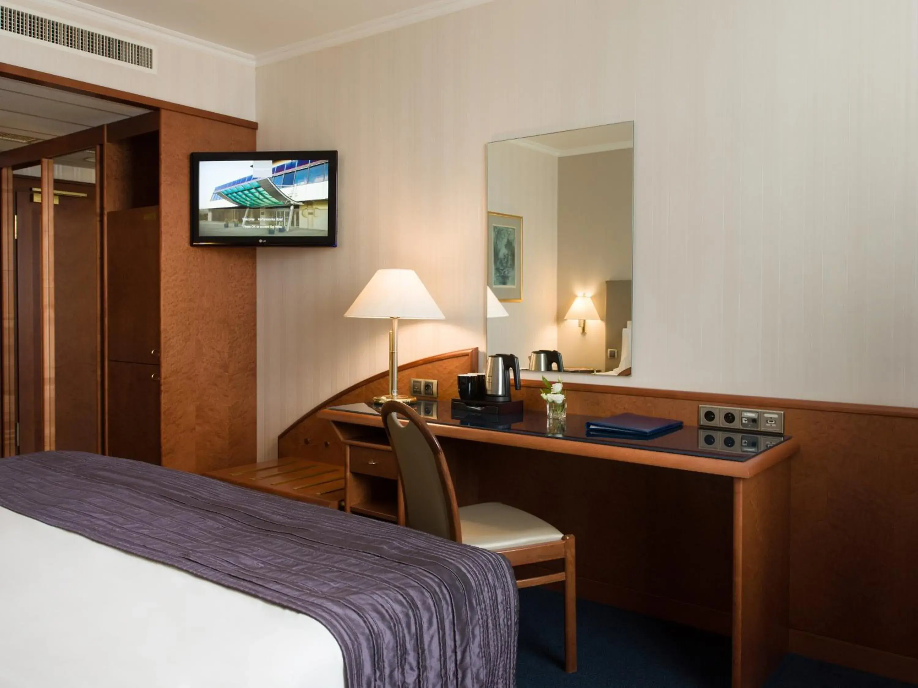 Bed in Panorama by Verdi Hotels Bed in Panorama by Verdi Hotels