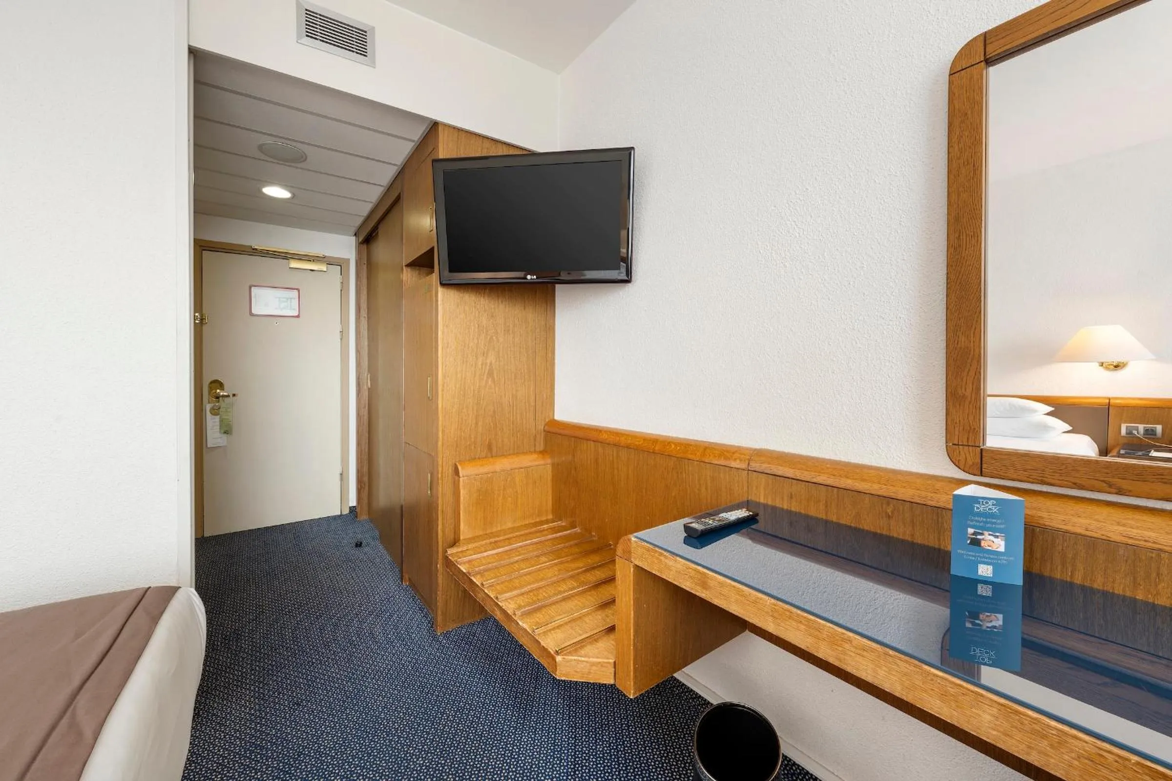 TV and multimedia in Panorama by Verdi Hotels