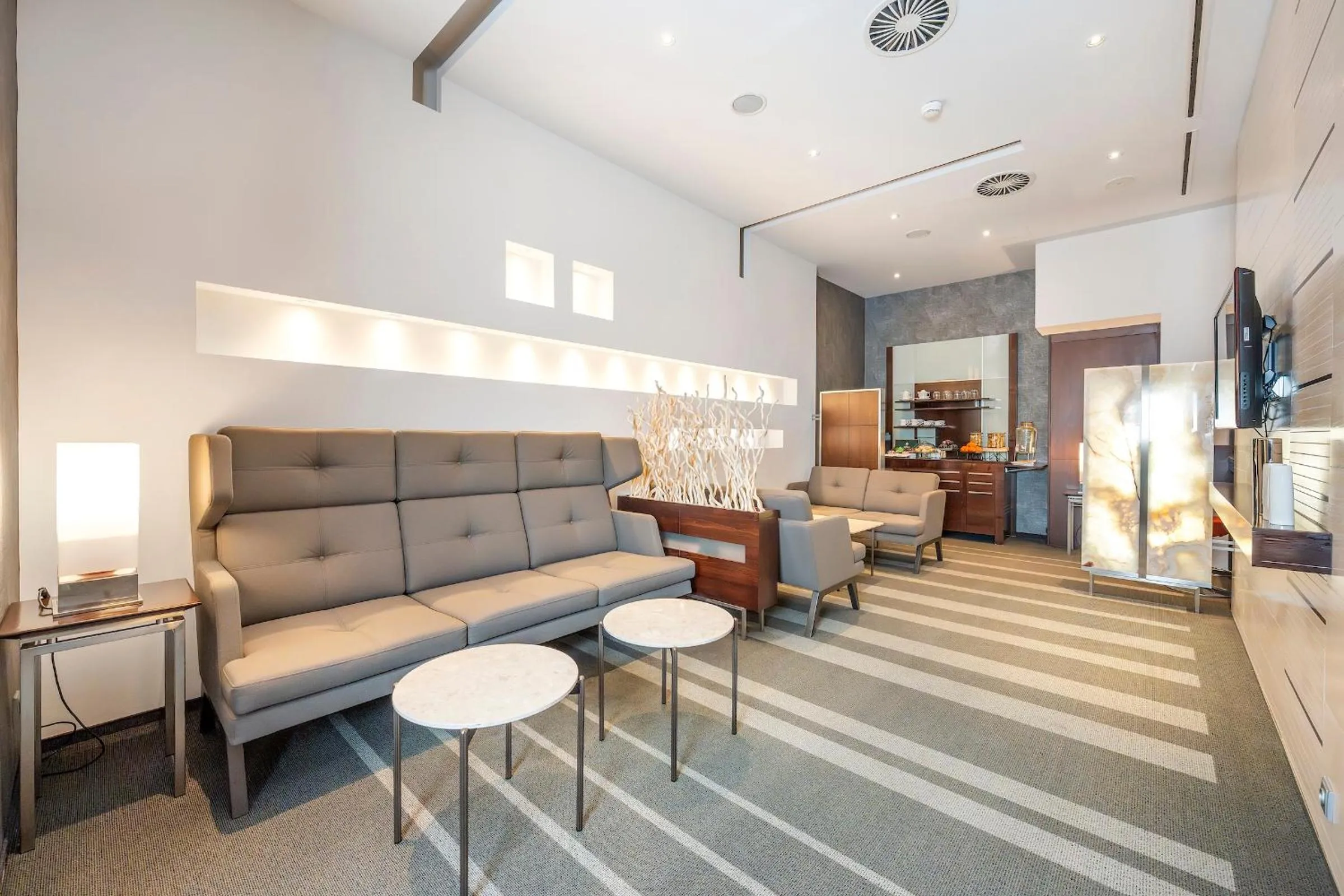 Lounge or bar in Panorama by Verdi Hotels