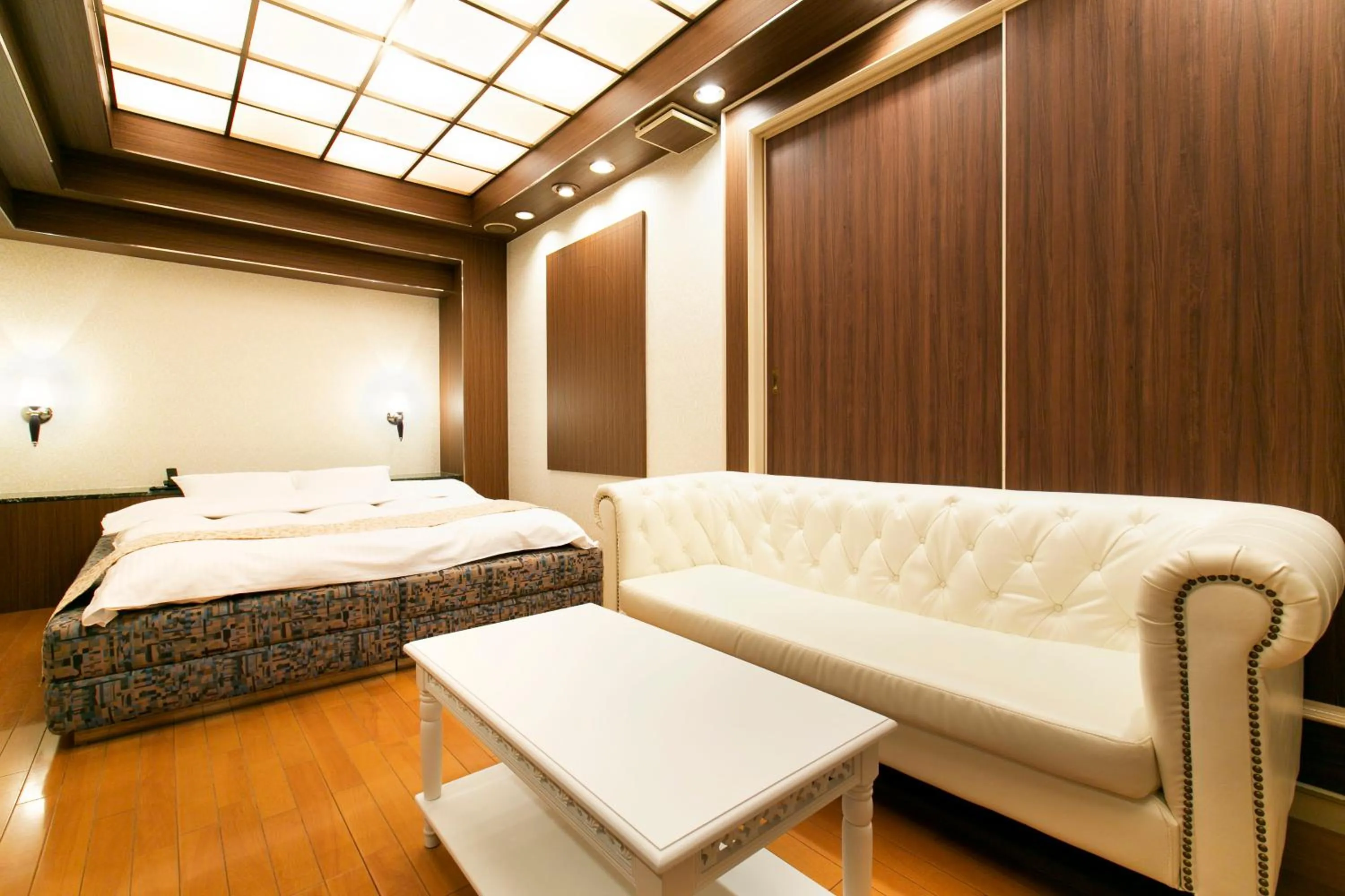 Photo of the whole room, Bed in Hotel Luna (Adult Only)