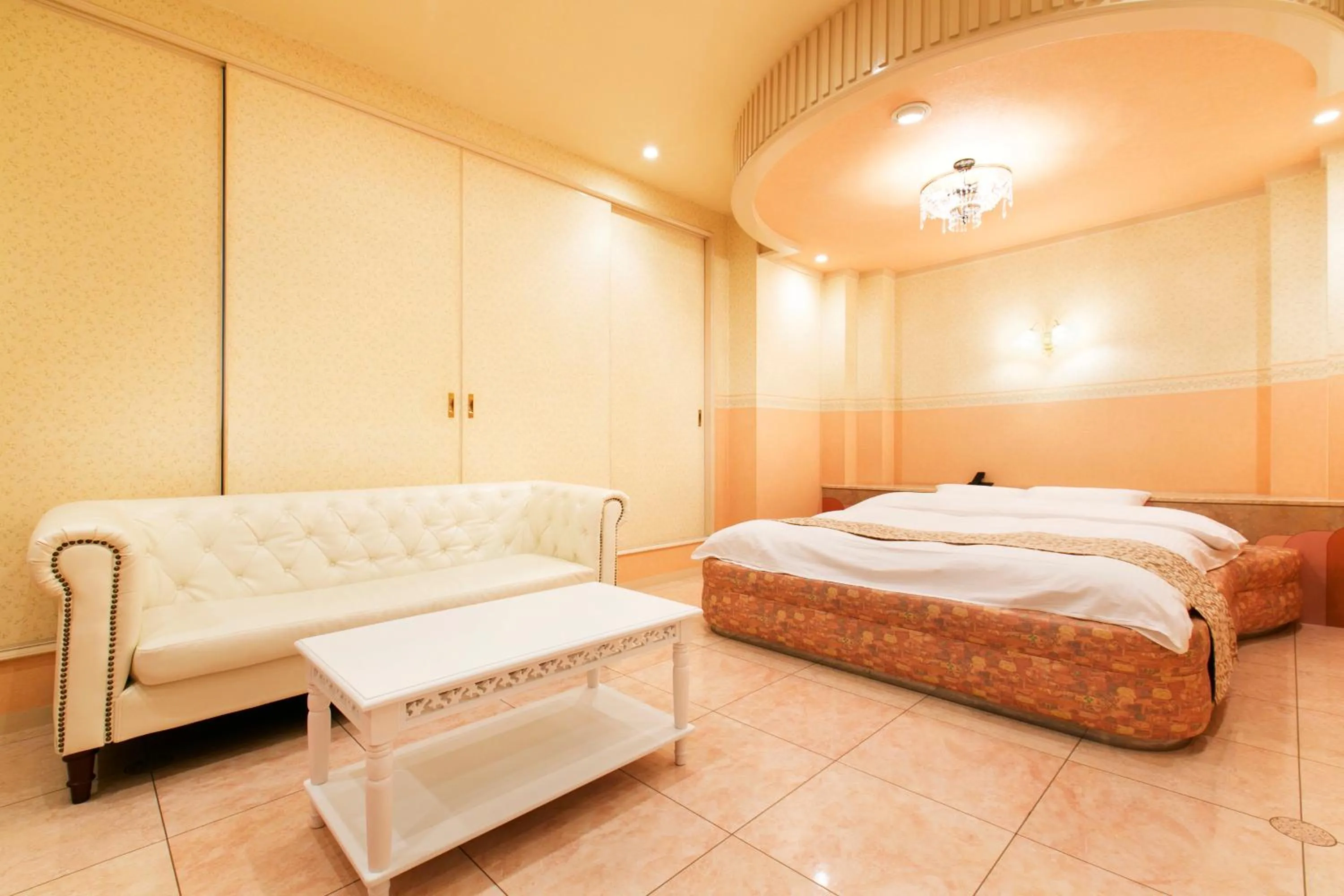 Bed in Hotel Luna (Adult Only)