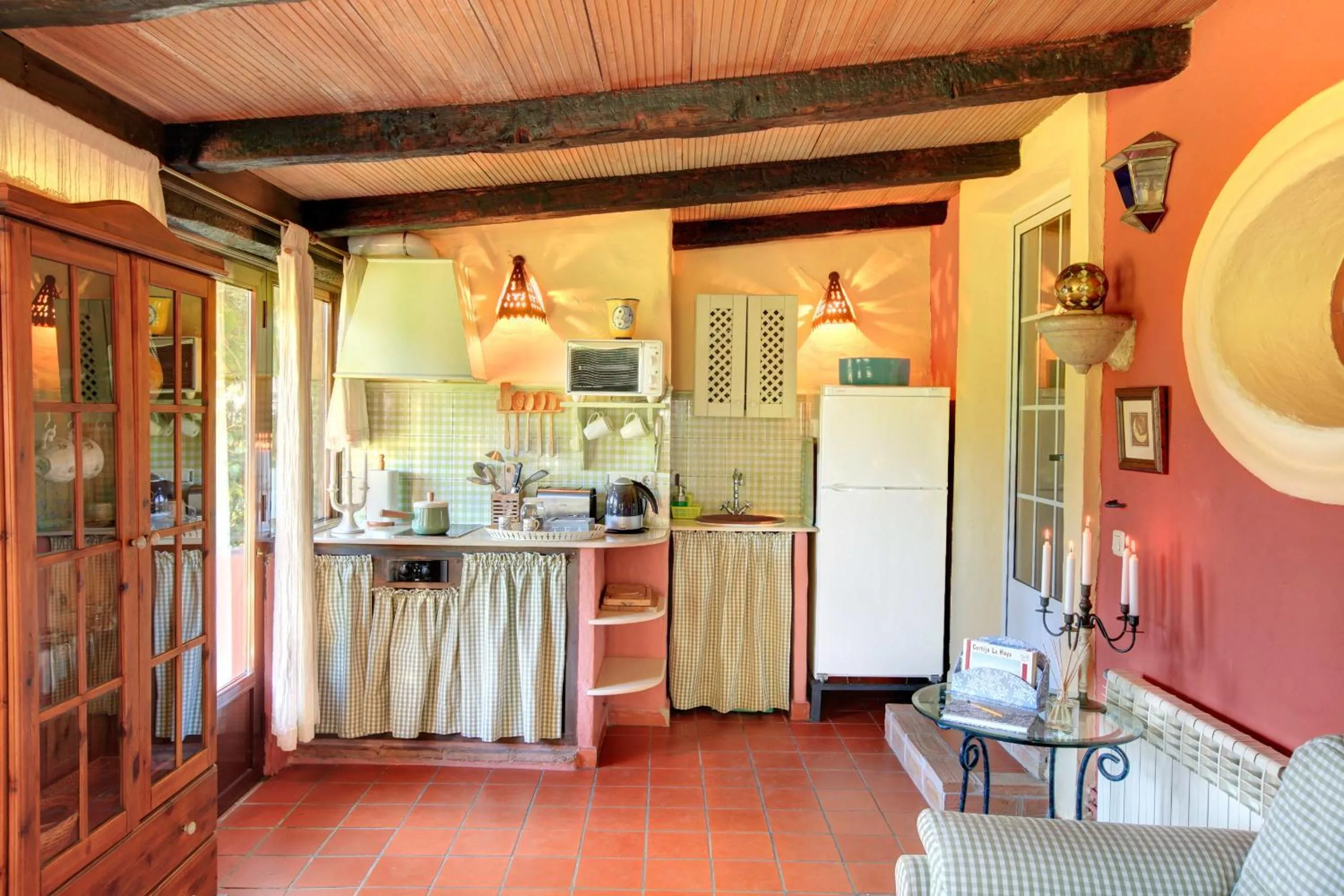 Kitchen or kitchenette in Cortijo La Hoya
