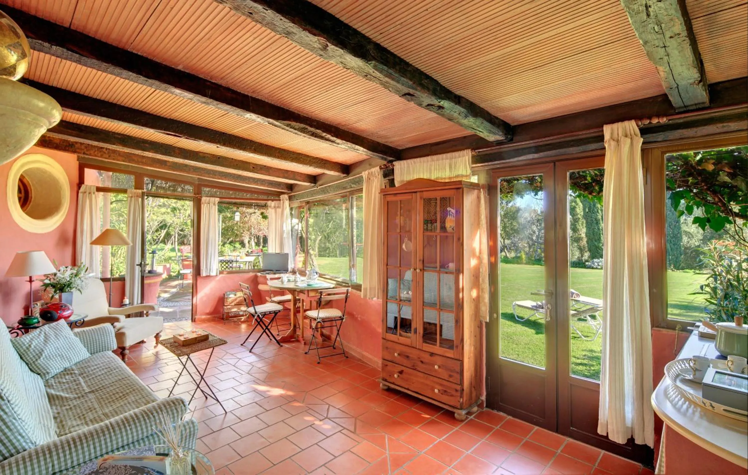 Lounge or bar in Cortijo La Hoya