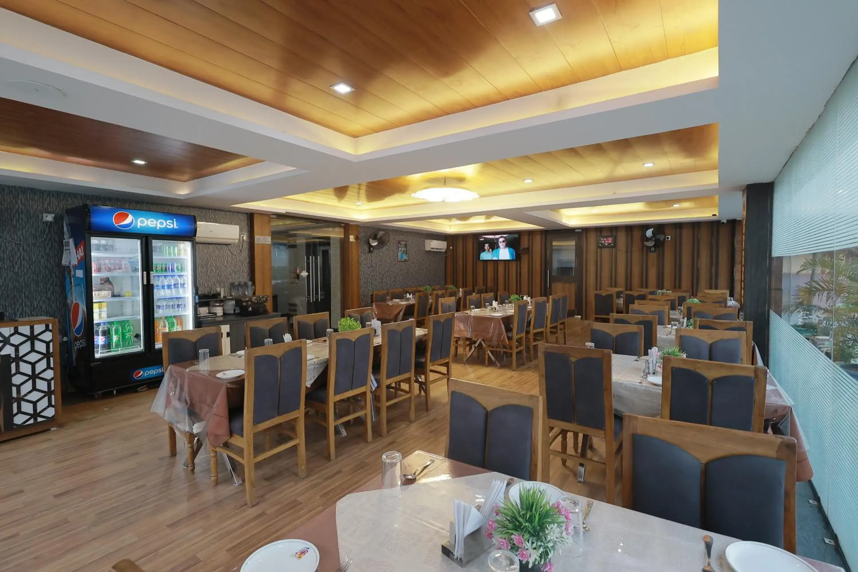 Restaurant/places to eat in THE BODHI PALACE RESORT Restaurant/places to eat in THE BODHI PALACE RESORT