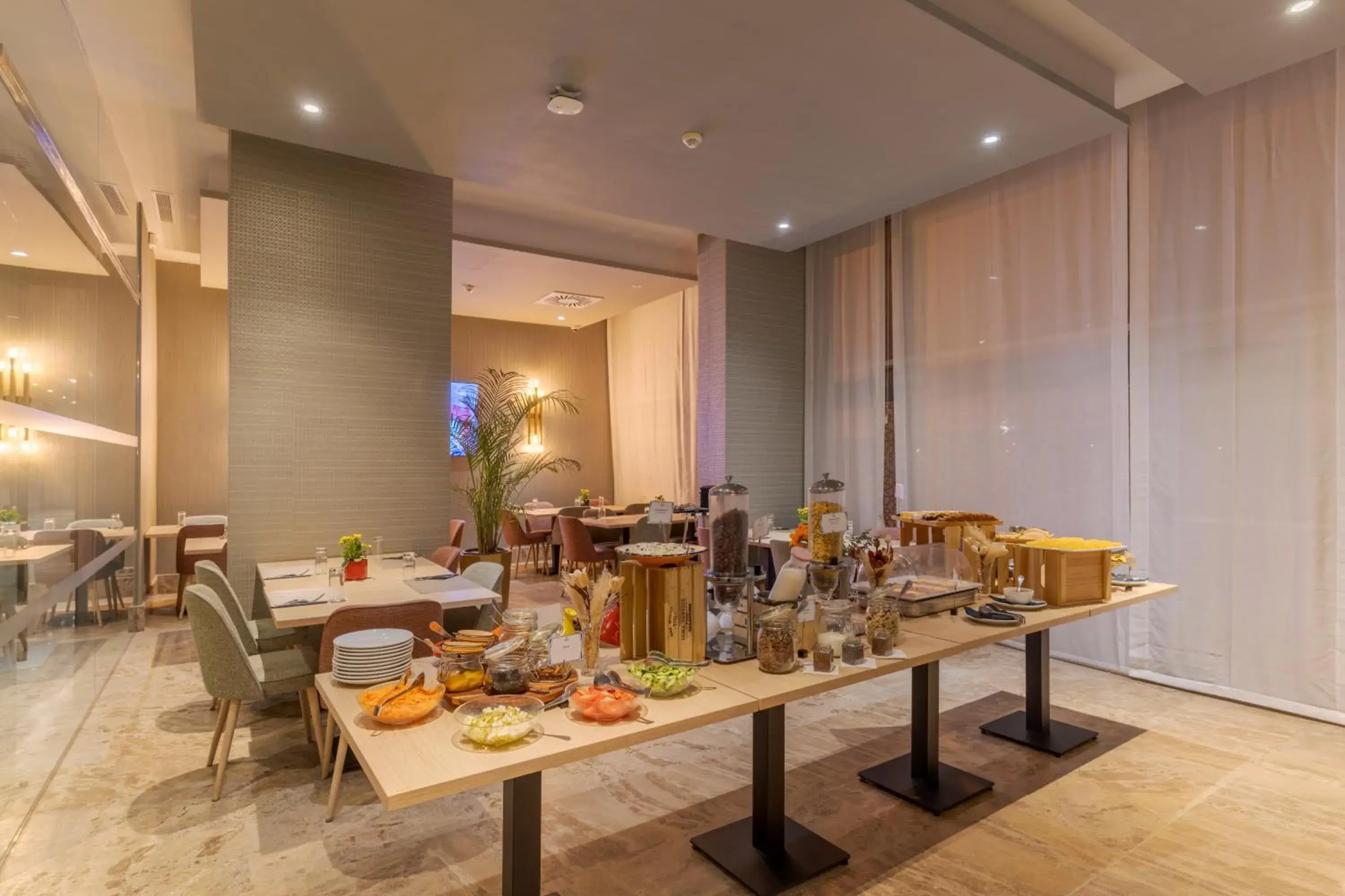 Restaurant/places to eat in Pestana Tanger - City Center Hotel Suites & Apartments Restaurant/places to eat in Pestana Tanger - City Center Hotel Suites & Apartments