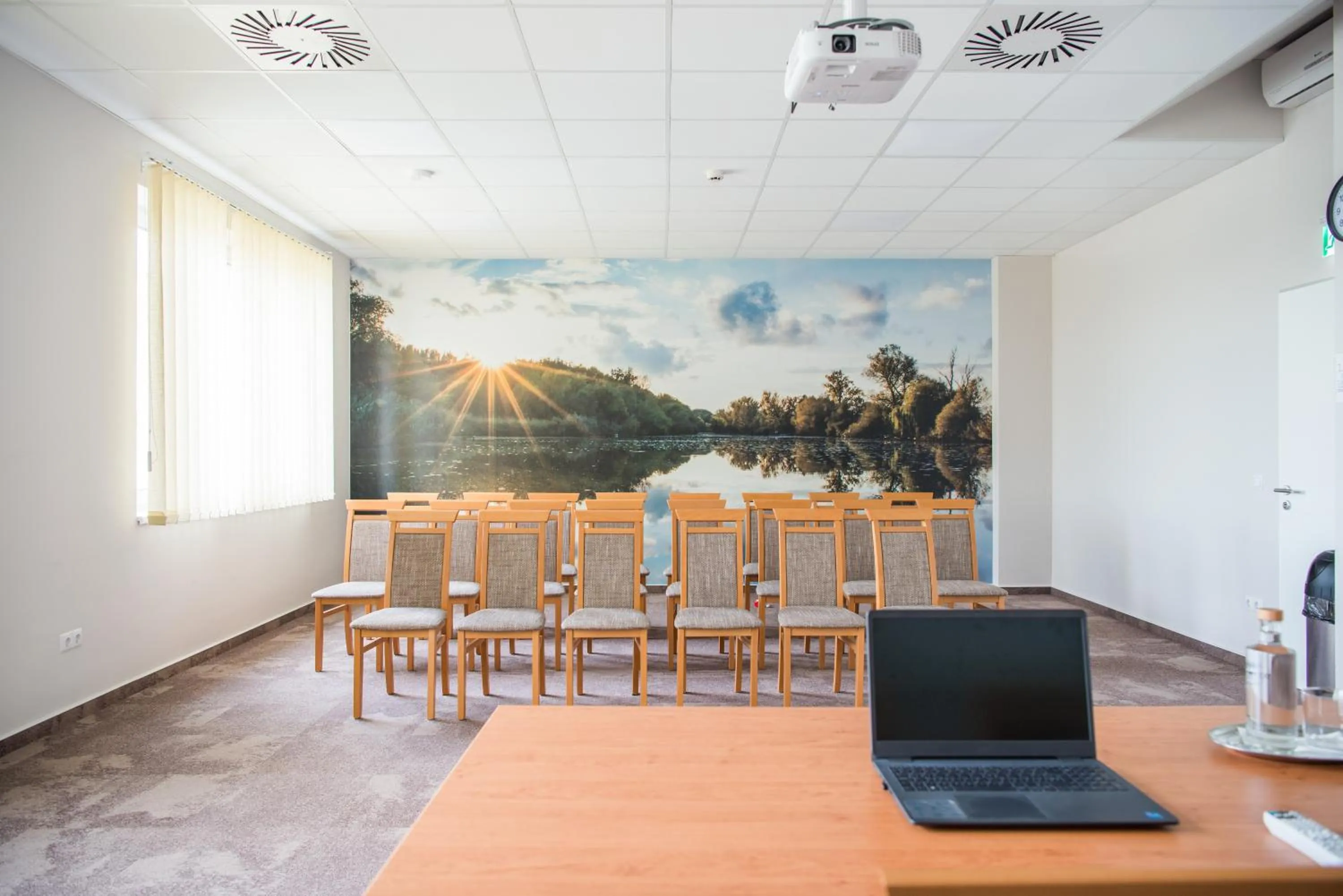 Meeting/conference room in Gyirmót Sport & Wellness Hotel