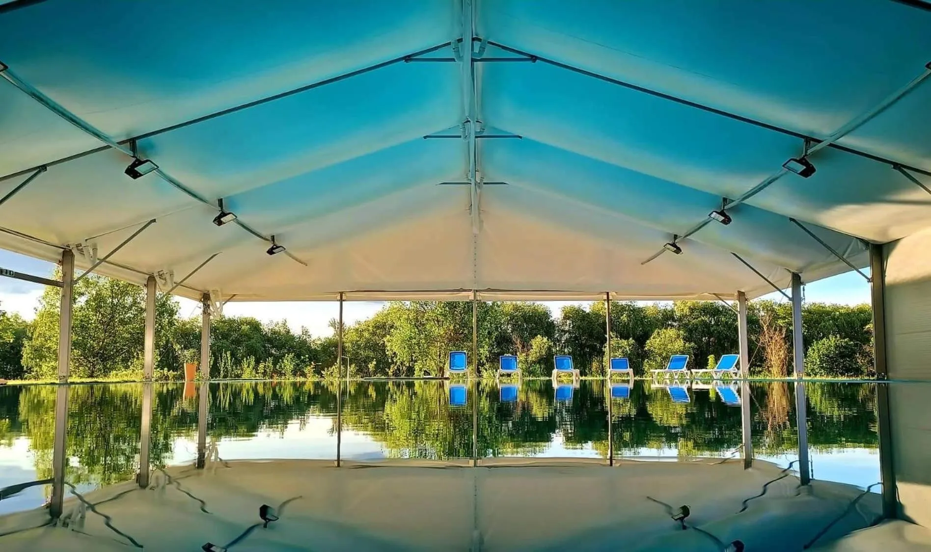 Swimming pool in Gyirmót Sport & Wellness Hotel