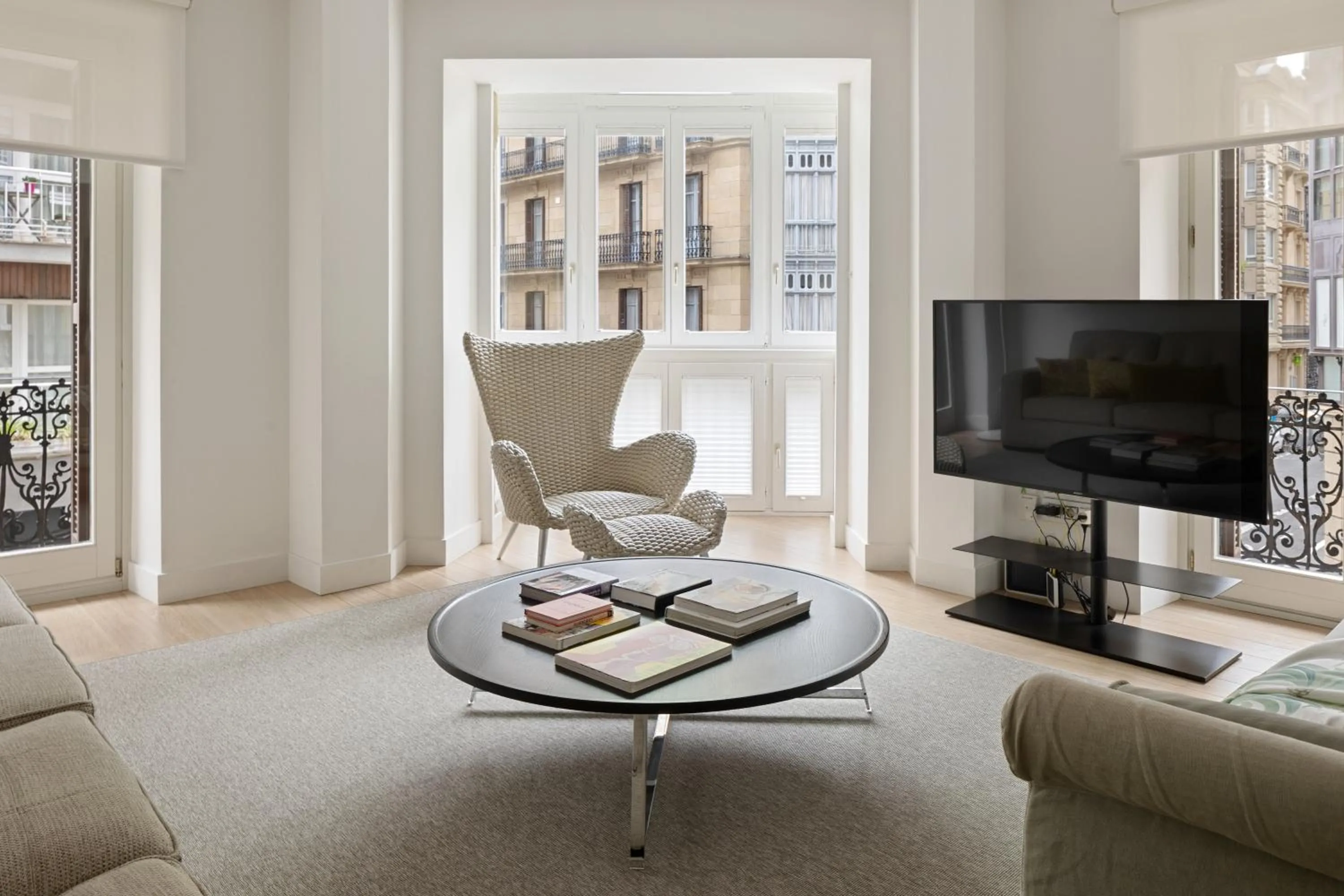 Living room in Easo Suite 7 by FeelFree Rentals