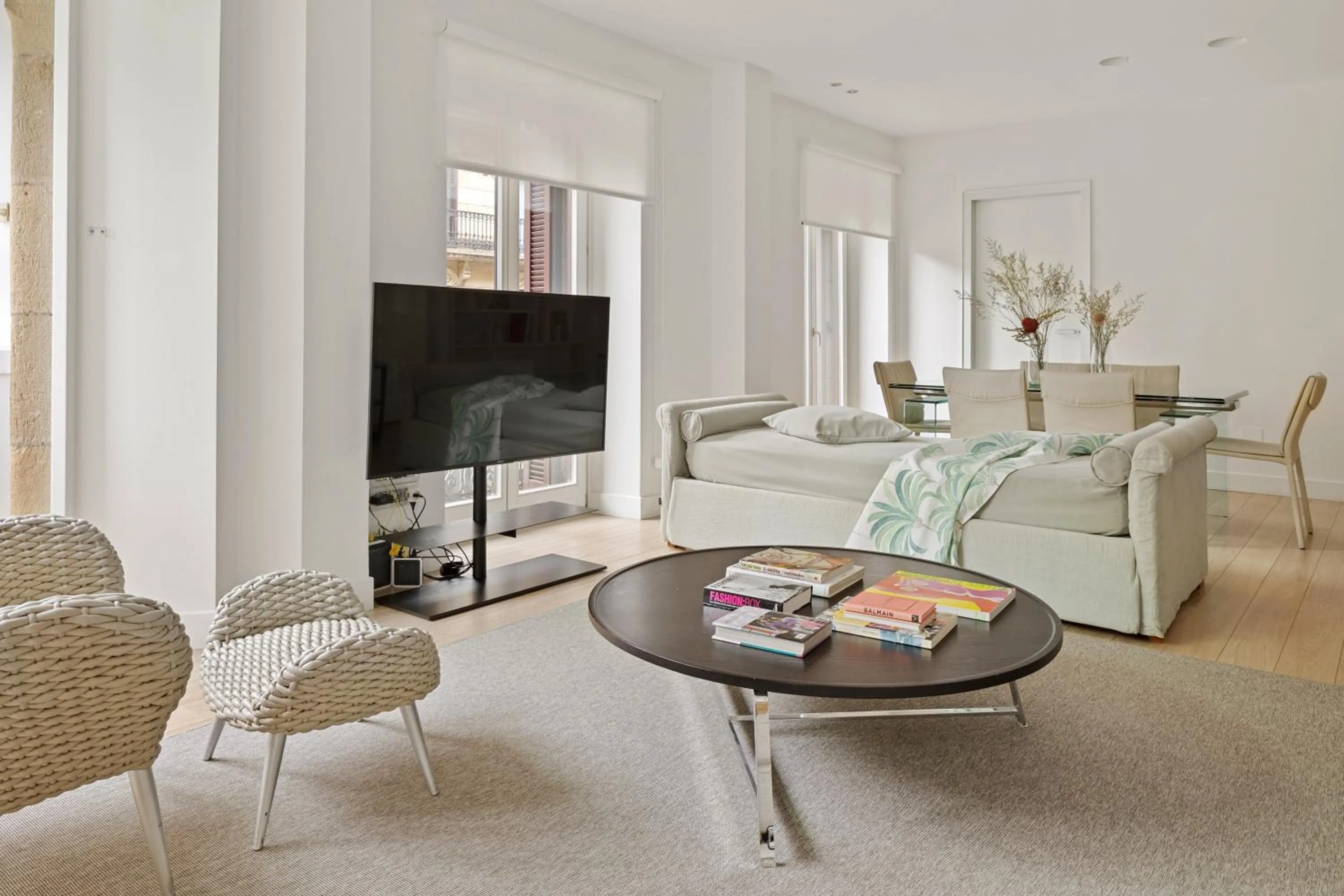 Living room in Easo Suite 7 by FeelFree Rentals