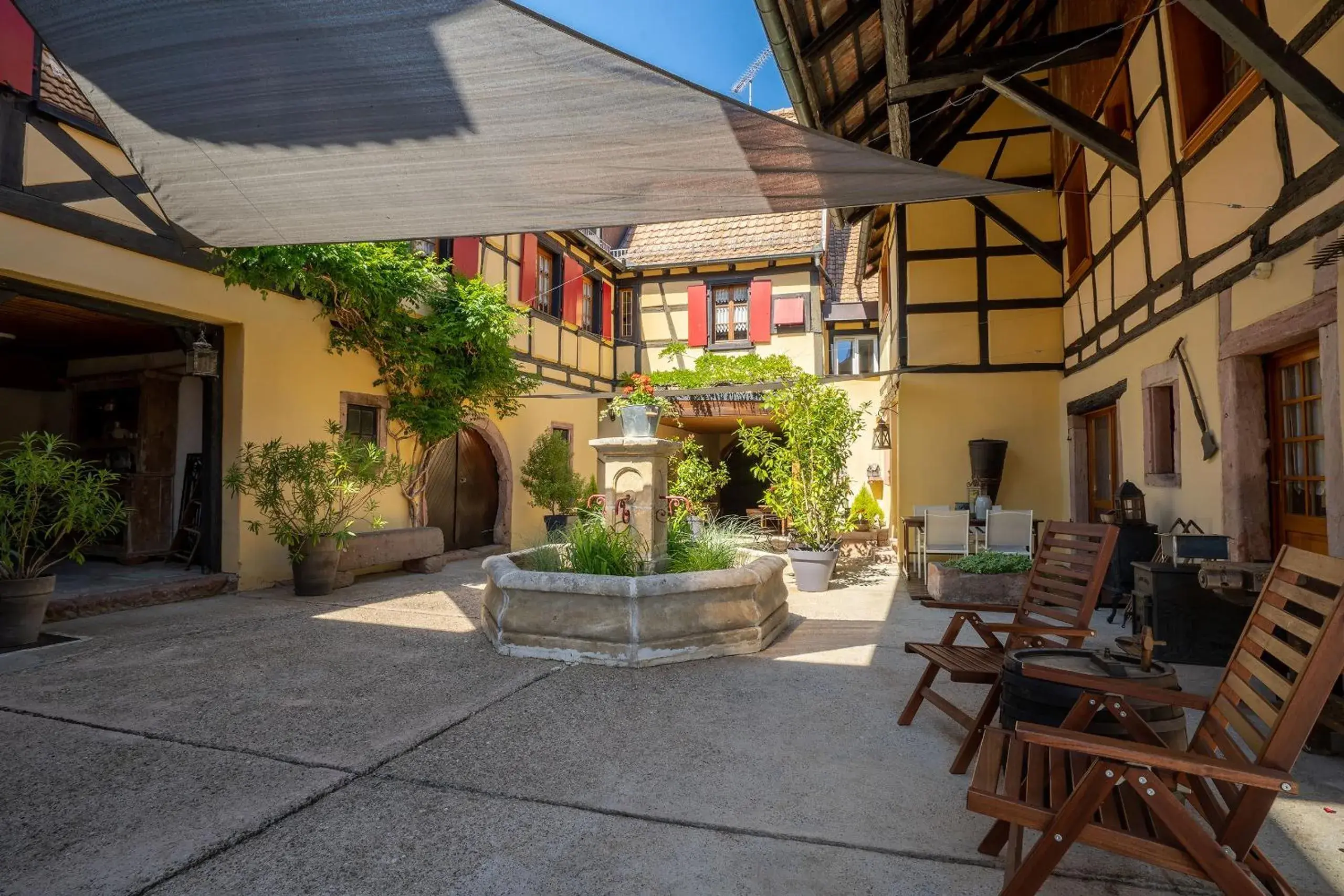 Appartements - La Cour St Fulrad Appartements - La Cour St Fulrad