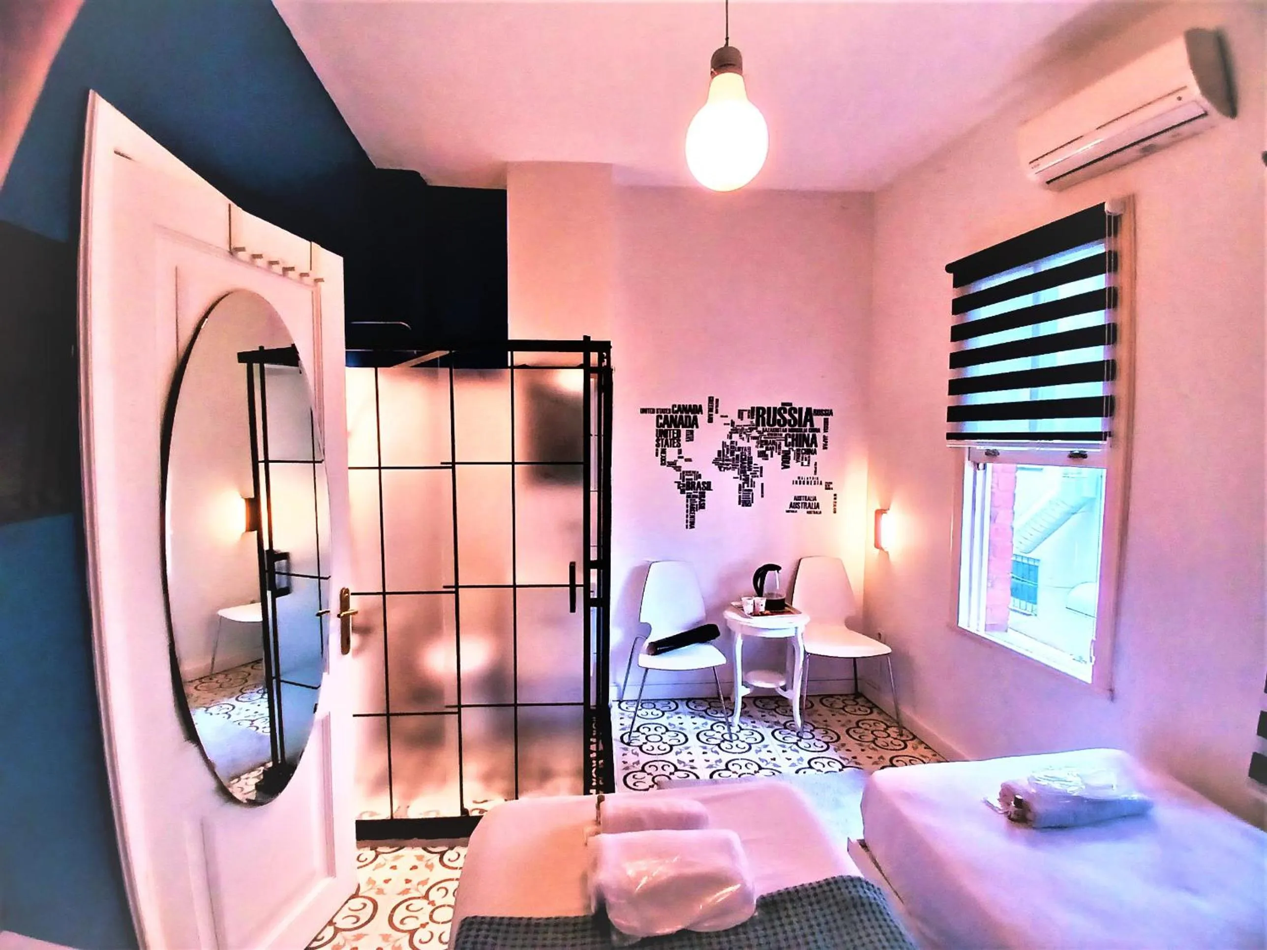 Photo of the whole room in Dreamers V&V Hotel Cihangir