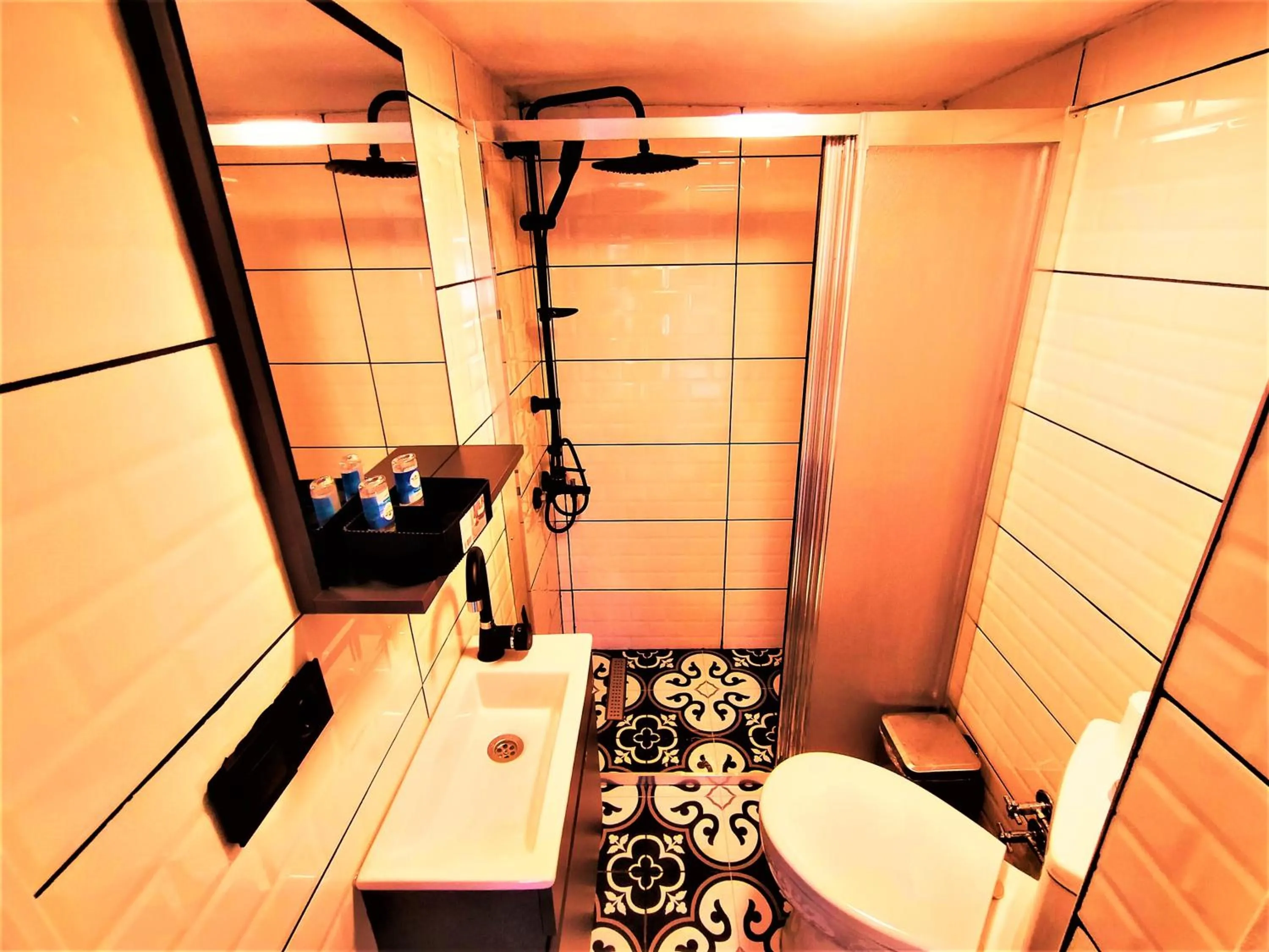 Toilet in Dreamers V&V Hotel Cihangir