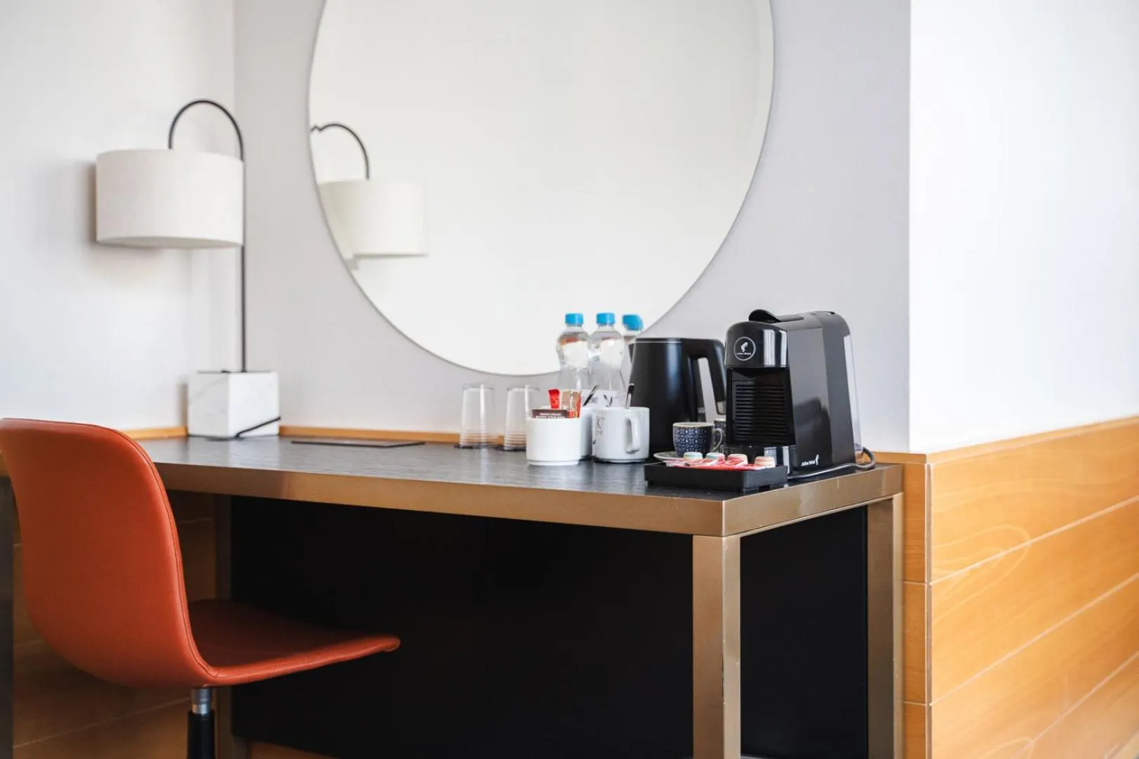 Coffee/tea facilities in K+K Hotel Fenix