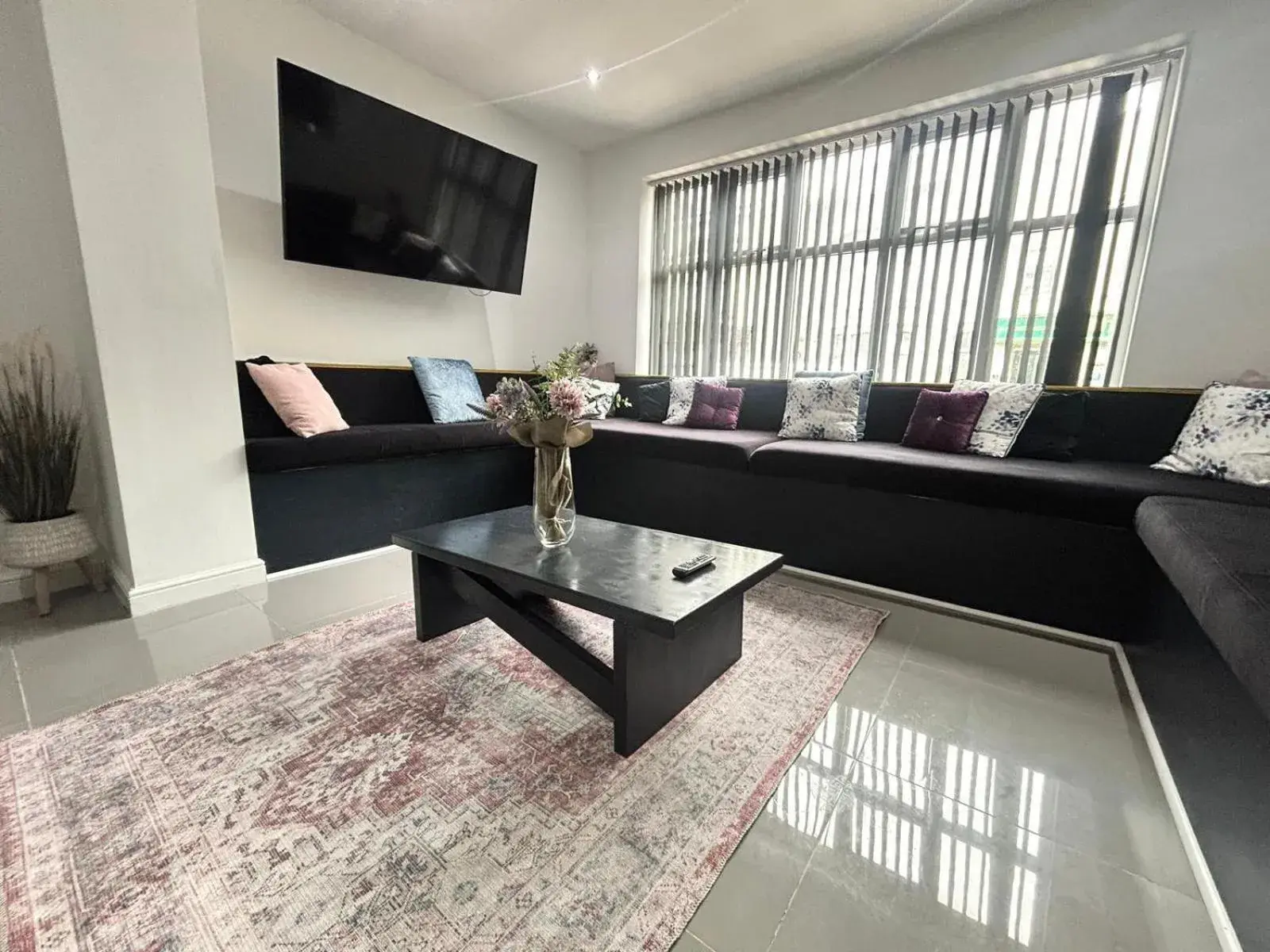 Standard Apartment in Wellington Suites by Sasco Apartments Standard Apartment in Wellington Suites by Sasco Apartments