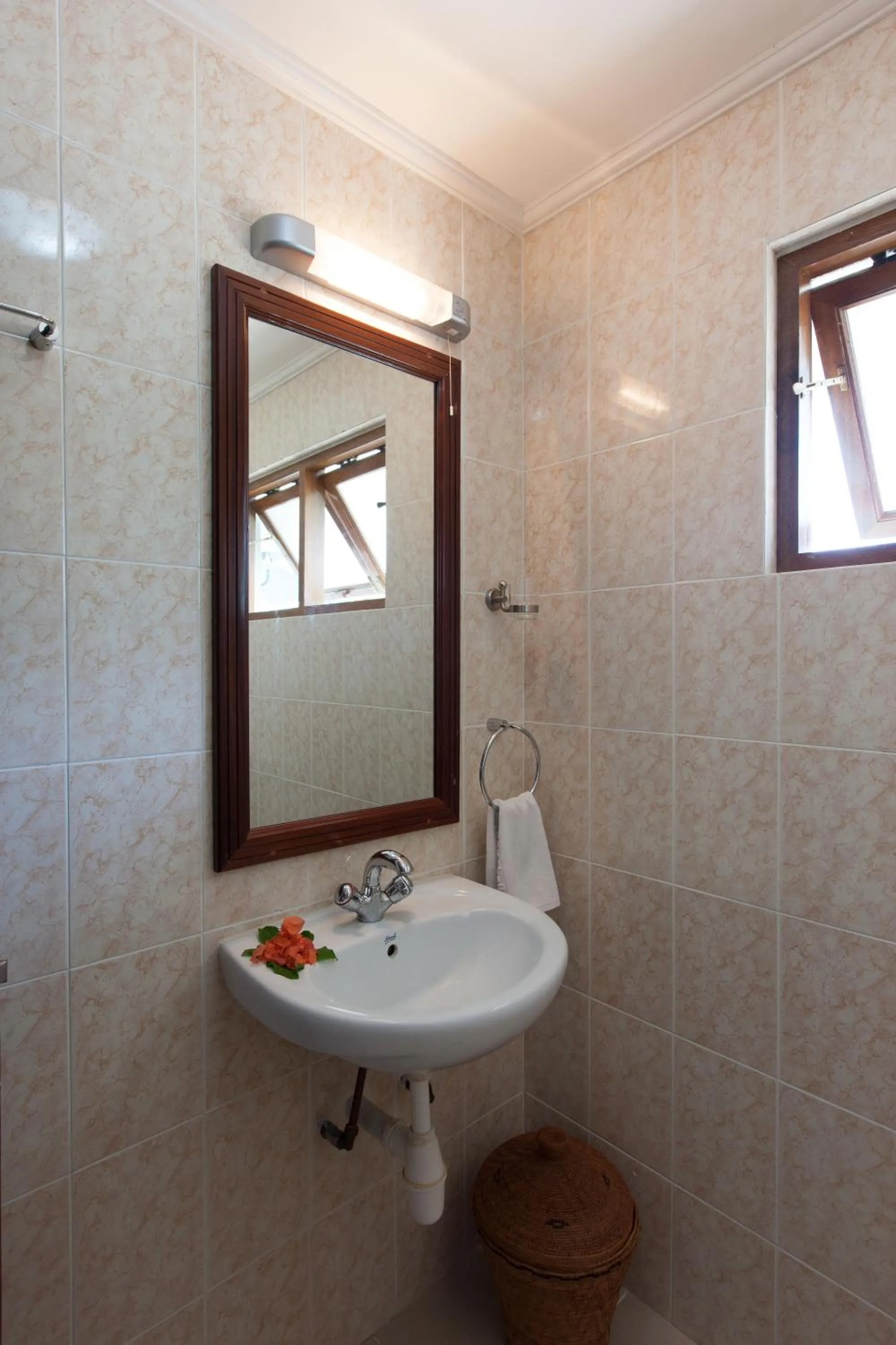 Bathroom in Le Relax Self Catering Apartment