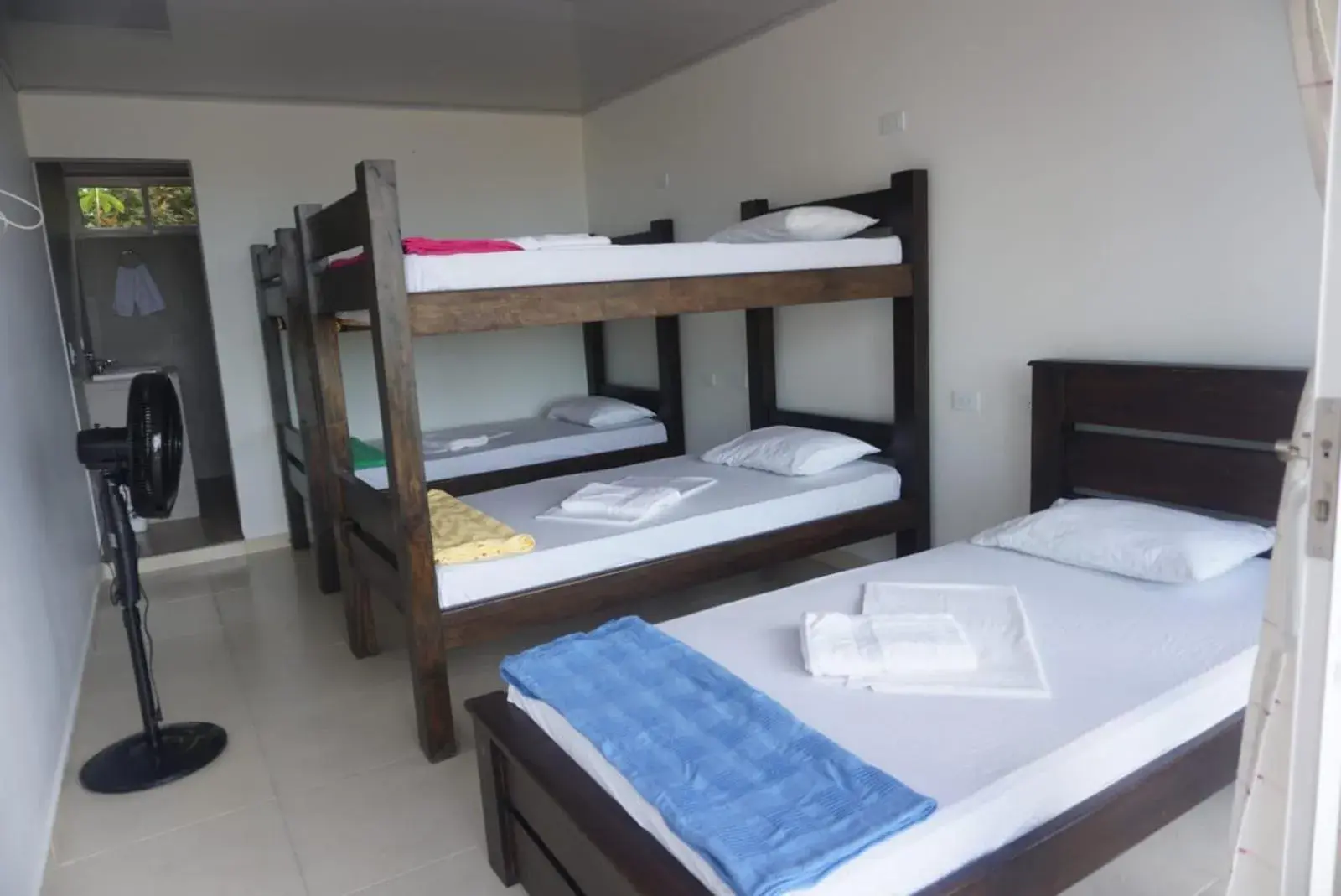 Bunk Bed in Mixed Dormitory Room in La Manigua hostal Bunk Bed in Mixed Dormitory Room in La Manigua hostal