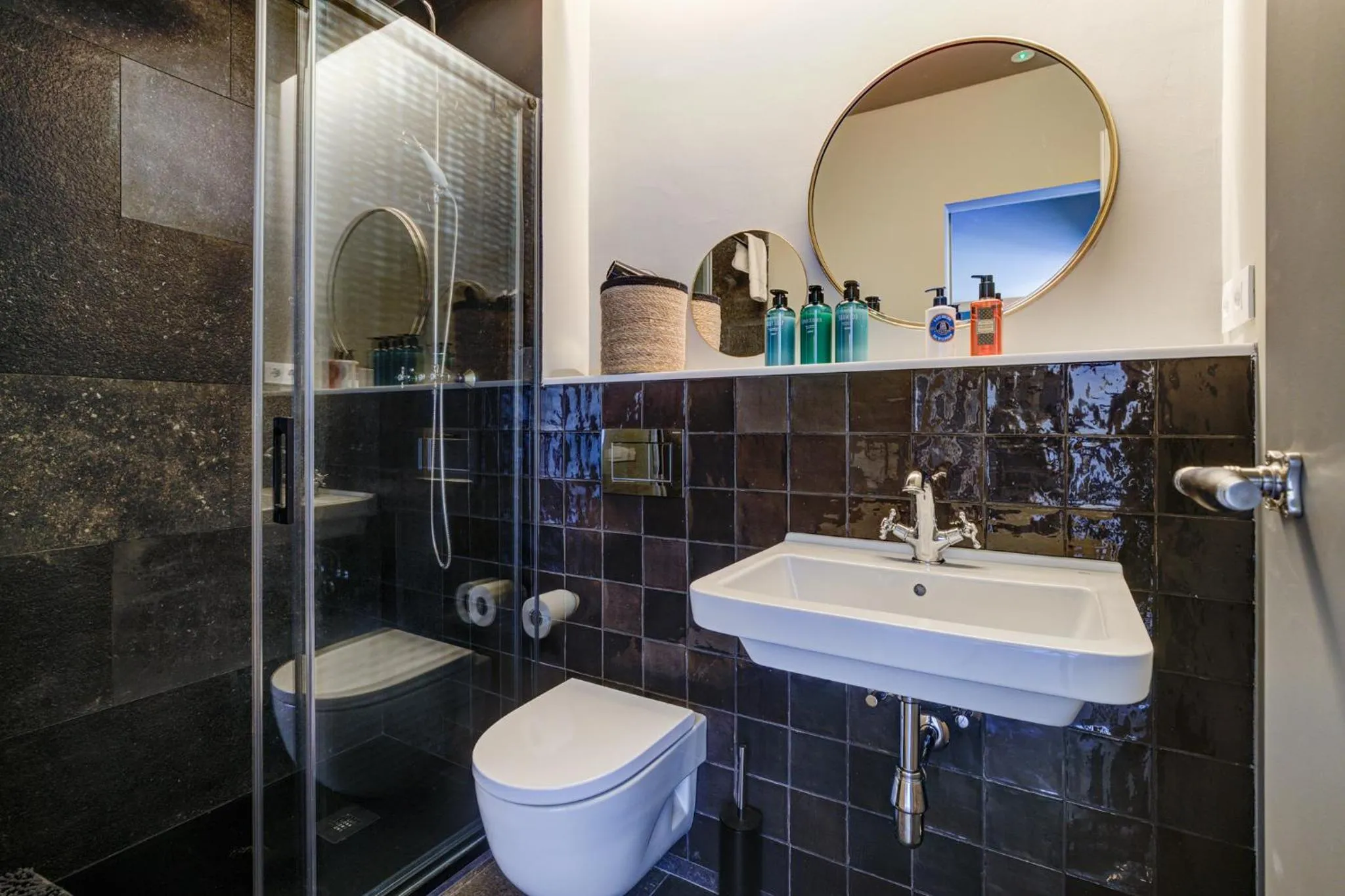 Bathroom in Factory Hostels Barcelona