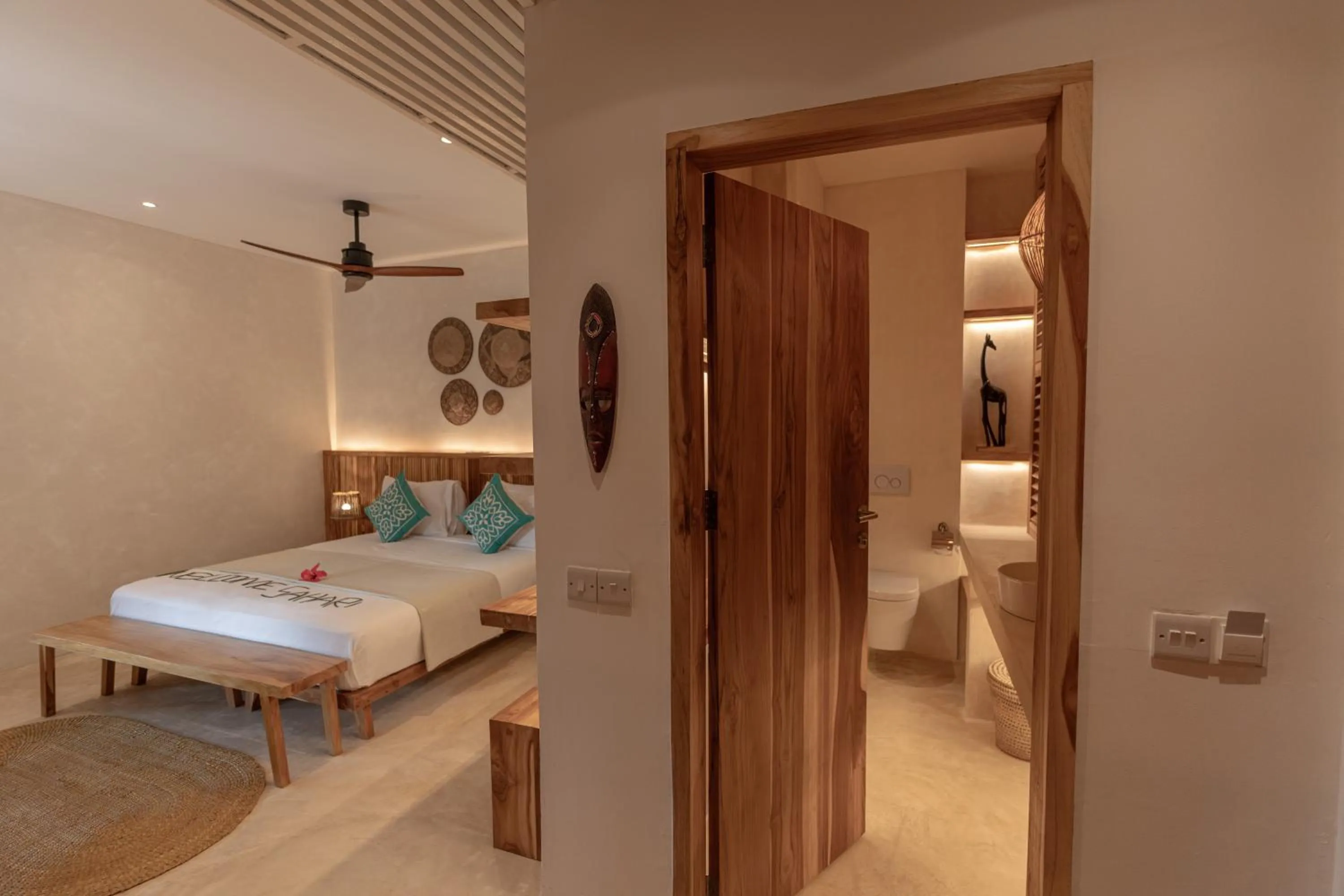 Bathroom, Bed in Sahari Zanzibar