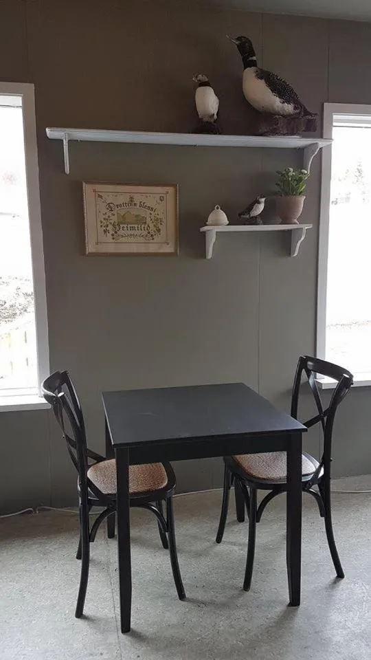 Dining area in Harbour Inn - Guesthouse