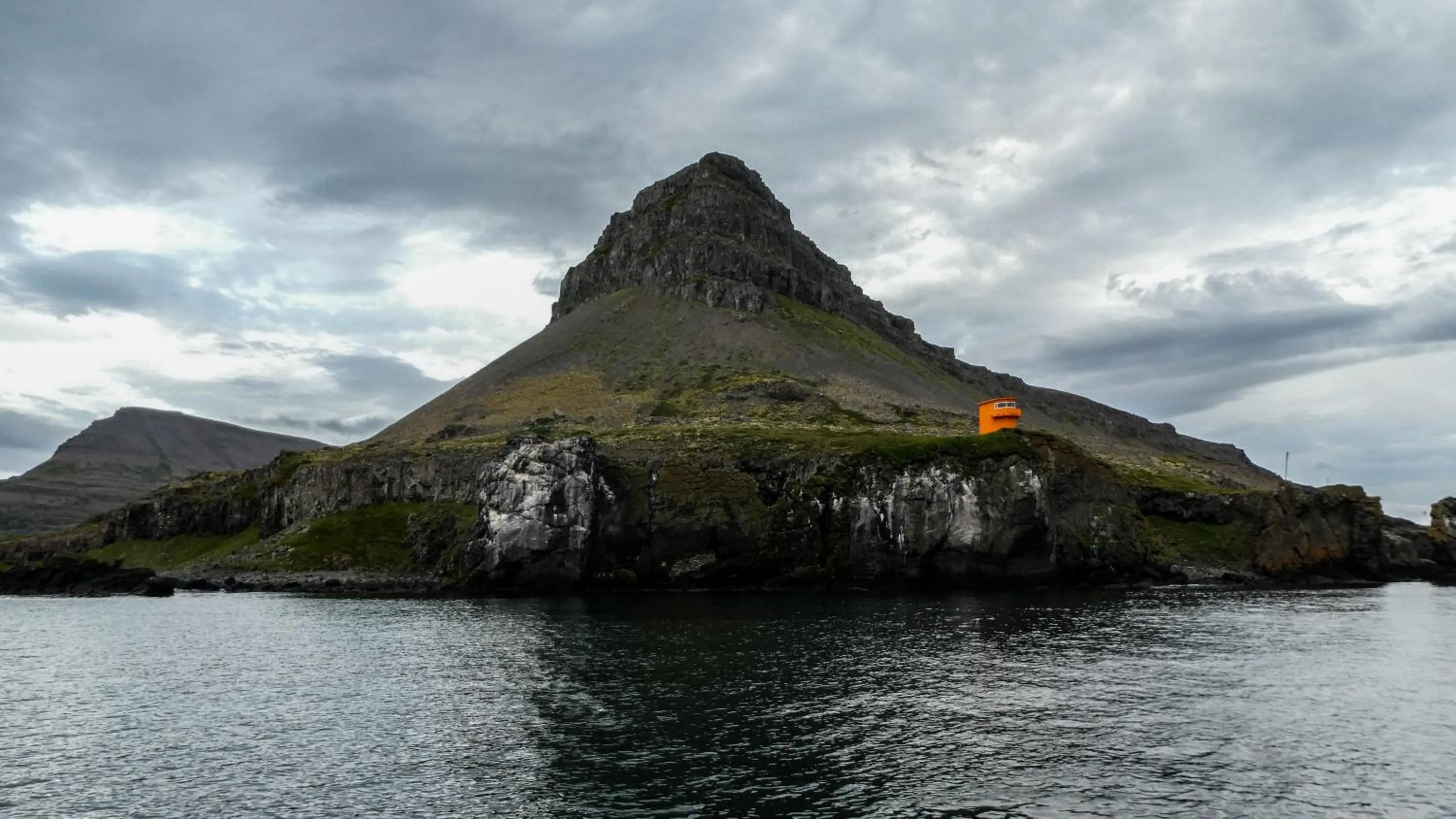 Natural landscape in Harbour Inn - Guesthouse