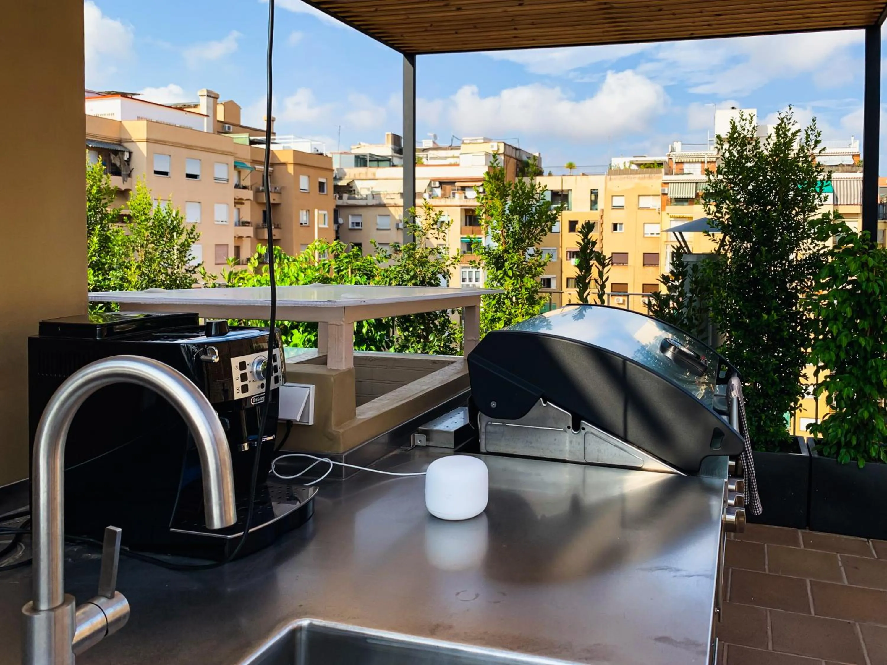 BBQ facilities in Incredible 2BR Penthouse with Urban Rooftop Garden