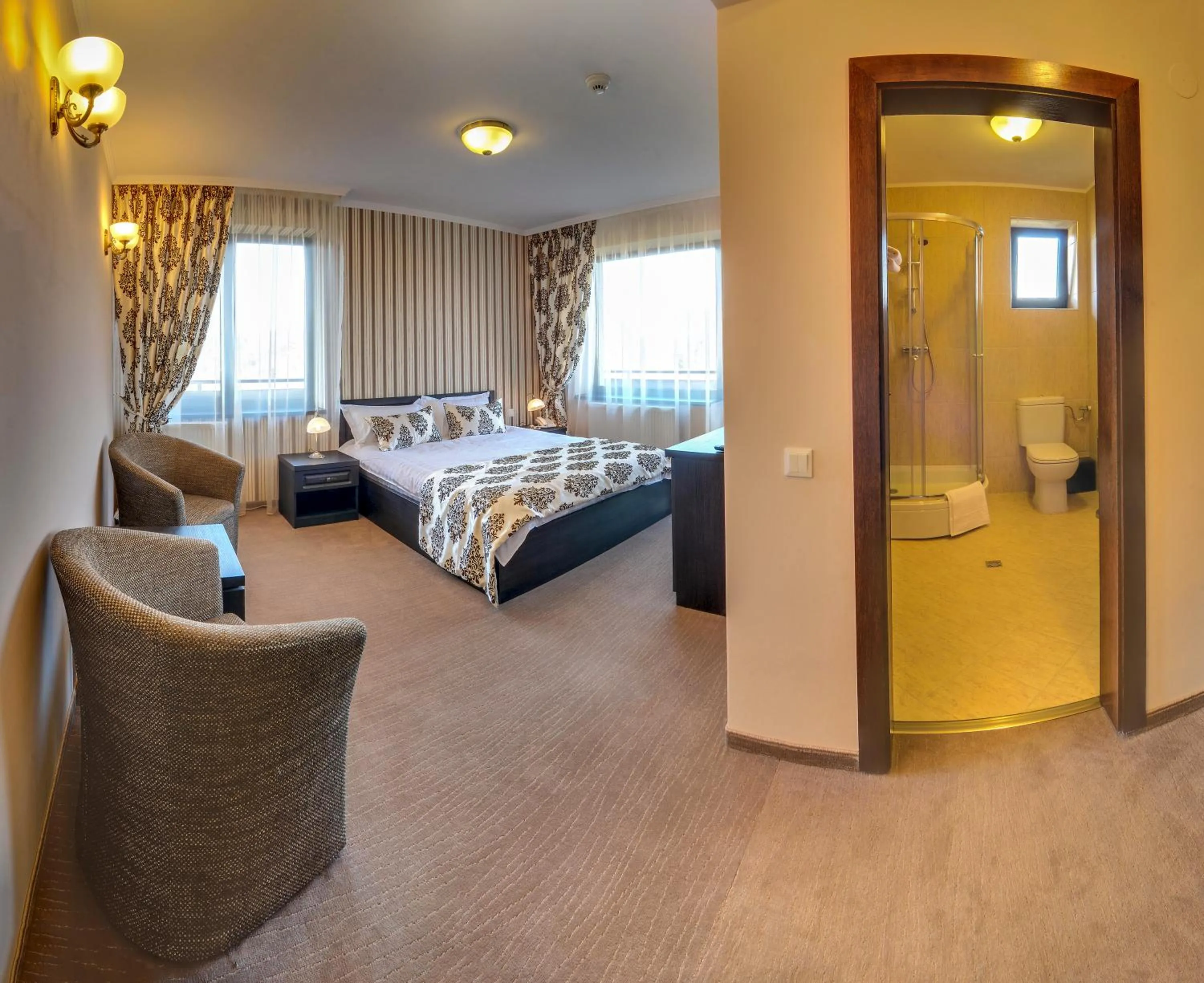 Photo of the whole room, Bed in Pensiunea Toscana