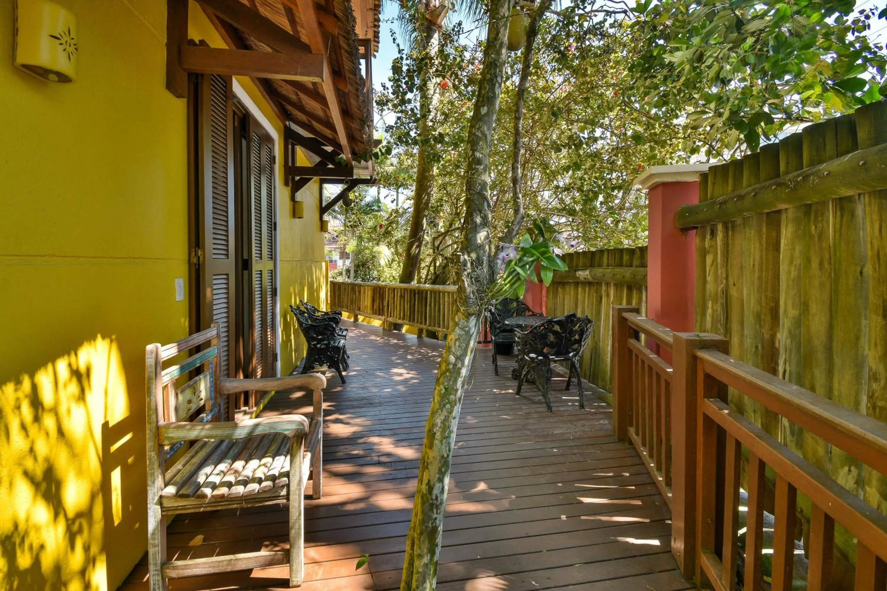 Inner courtyard view in Dubai Bungalows Bombinhas