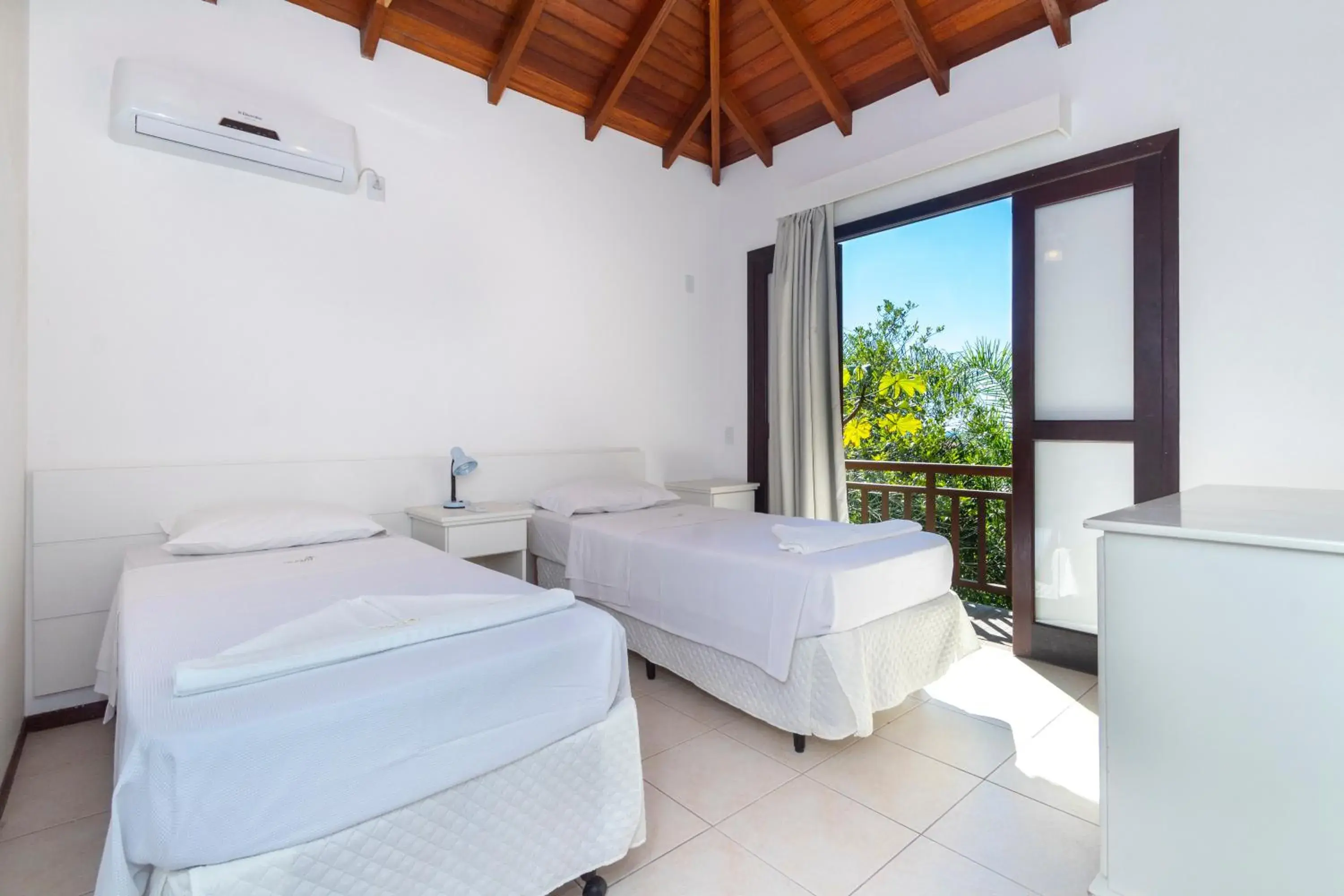 Bed in Dubai Bungalows Bombinhas Bed in Dubai Bungalows Bombinhas