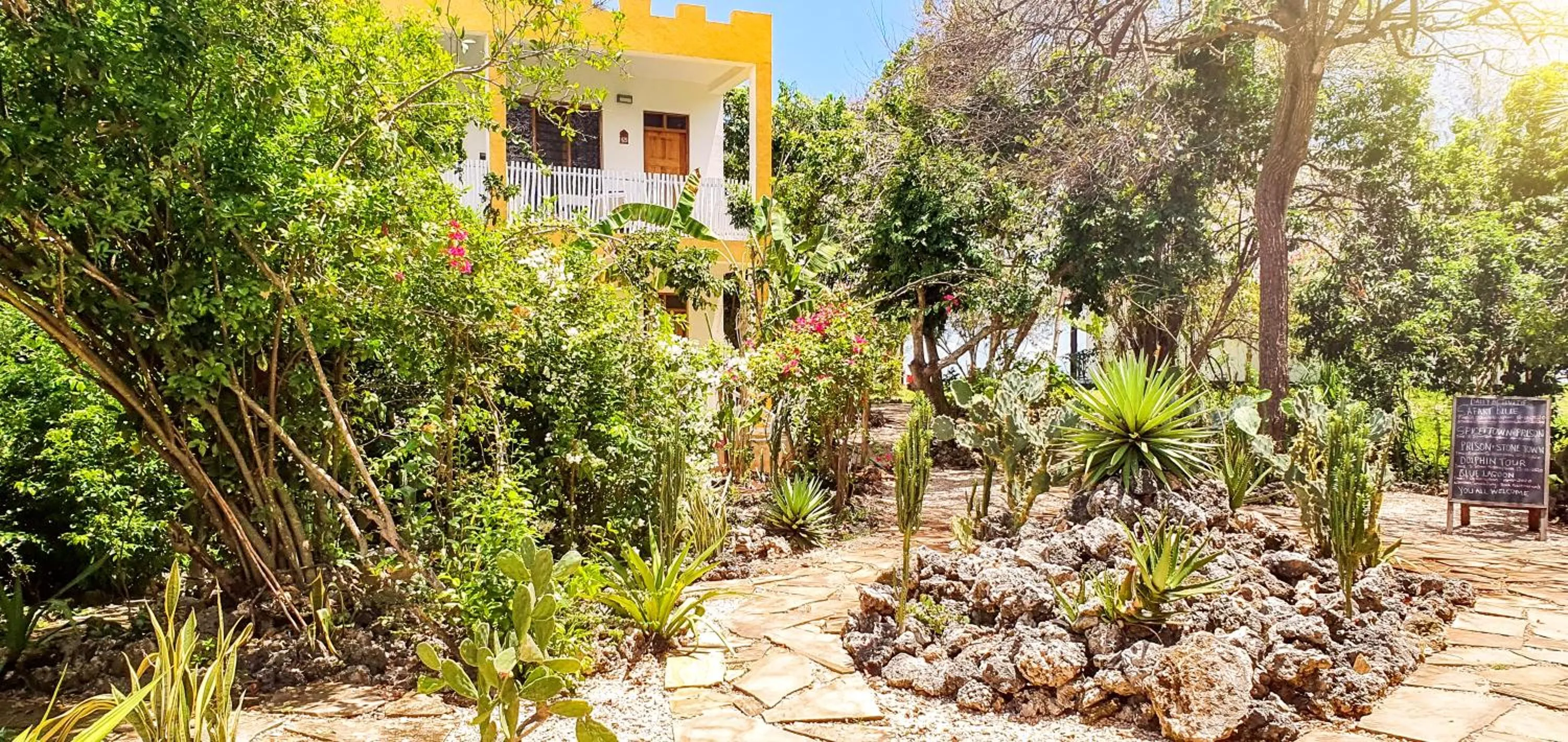 Garden in Reef & Beach Resort - Spa Jambiani