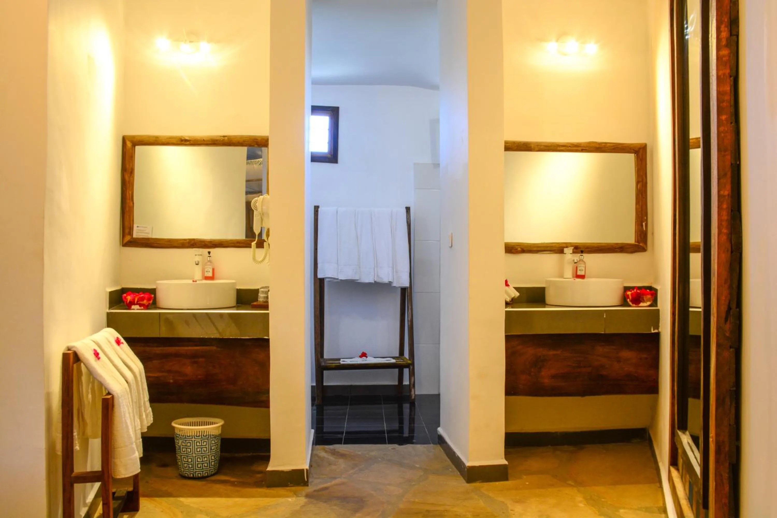 Bathroom, Bed in Reef & Beach Resort - Spa Jambiani