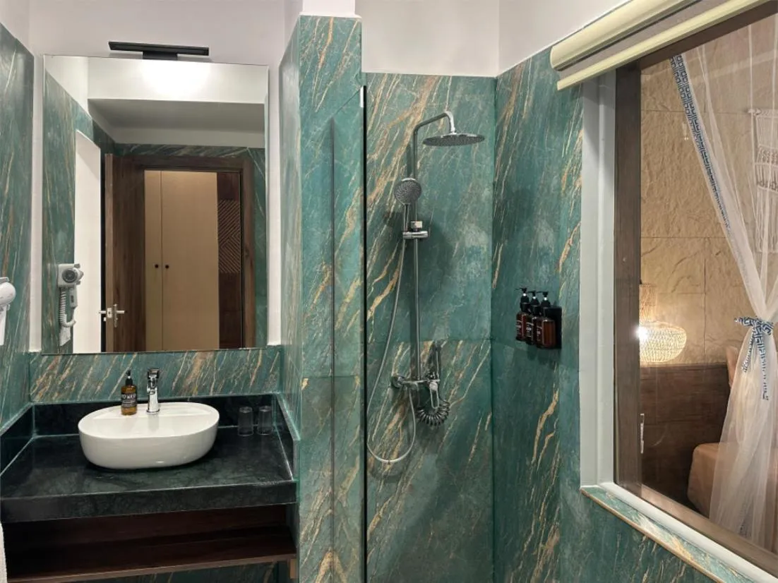 Shower in Reef & Beach Resort - Spa Jambiani