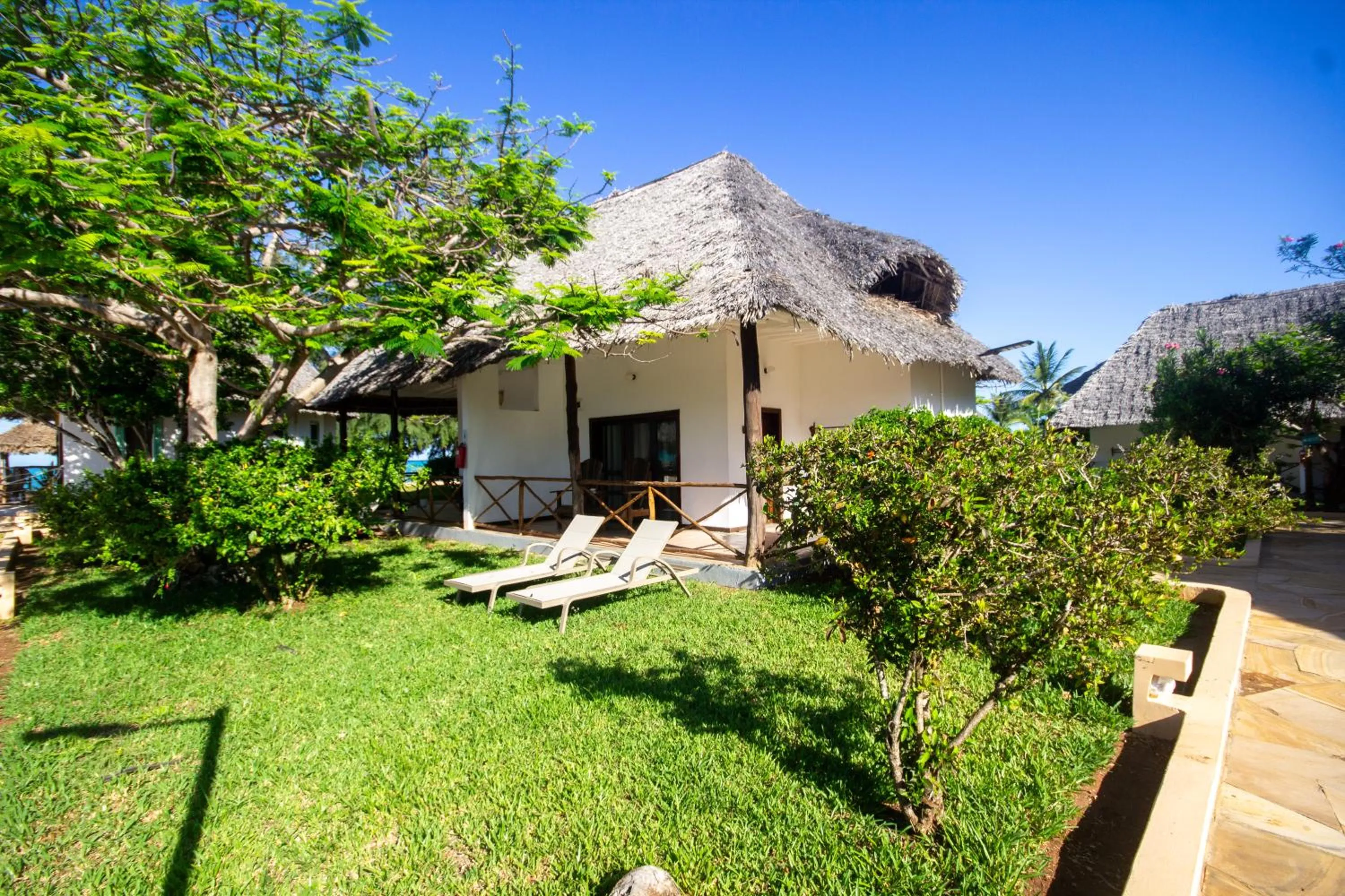 Property building in Reef & Beach Resort - Spa Jambiani