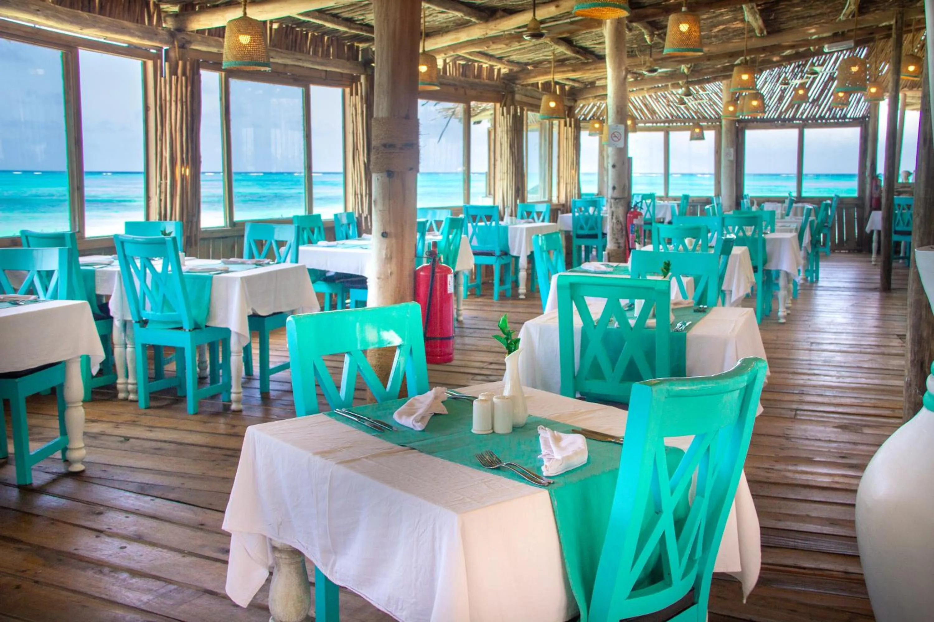 Restaurant/places to eat in Reef & Beach Resort - Spa Jambiani